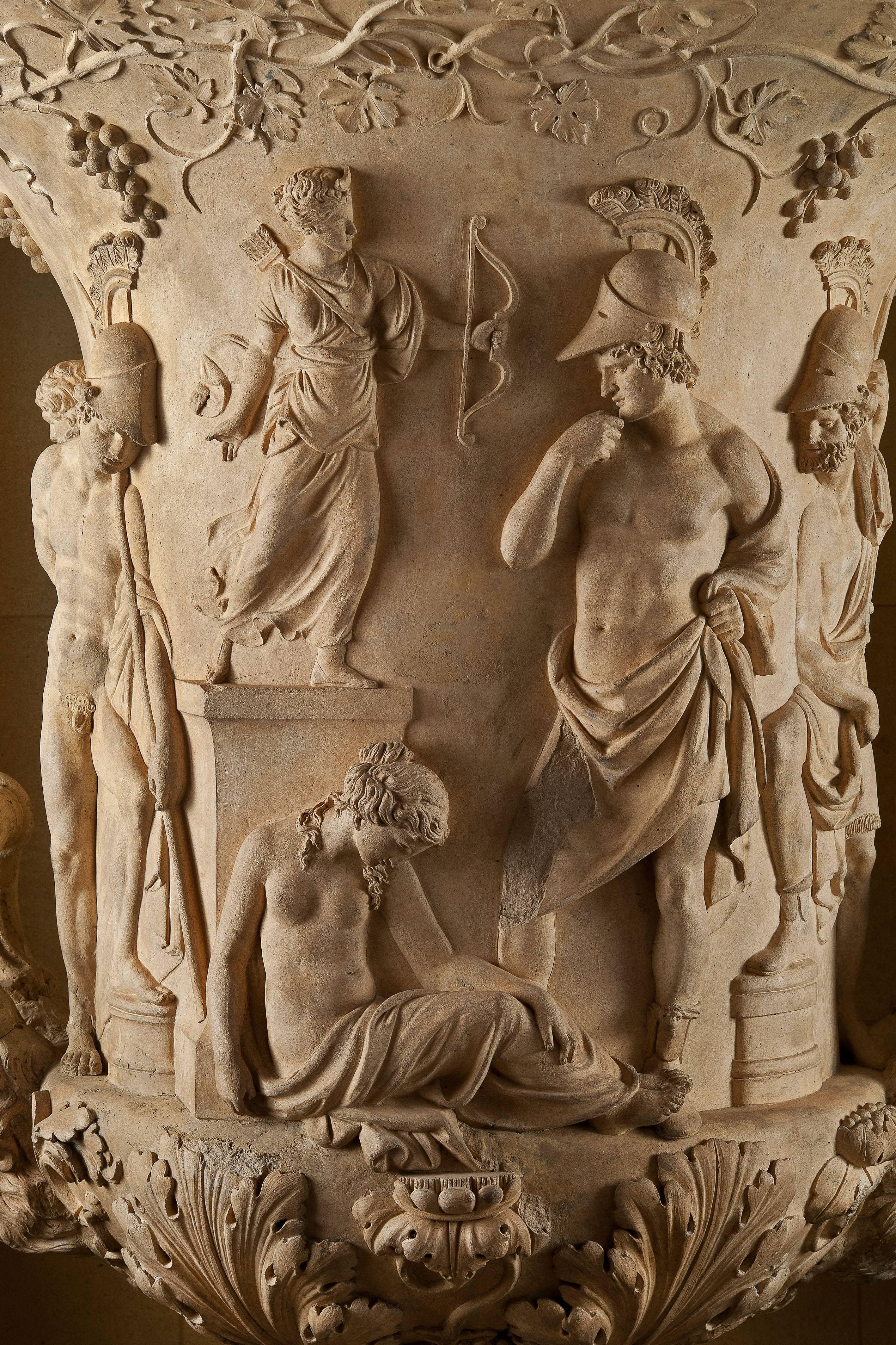 Pair of Beautiful and Large Medicis Vase XIXth Century In Good Condition For Sale In Paris, FR