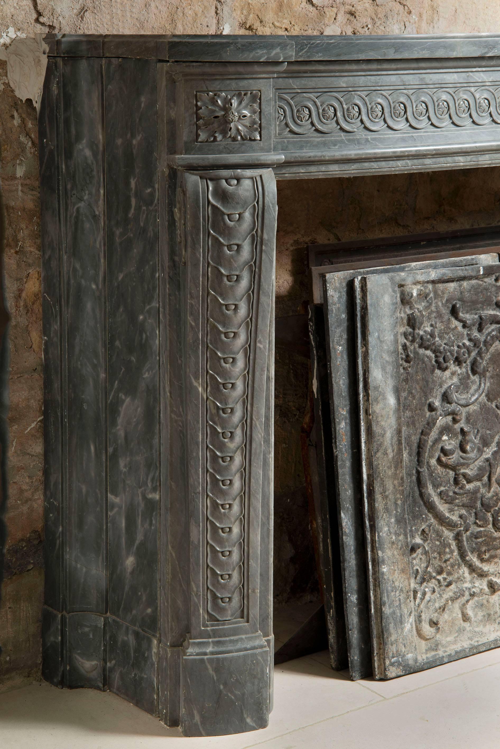 French Beautiful Fireplace in Grey Marble, Louis XVI Period, 18th Century For Sale