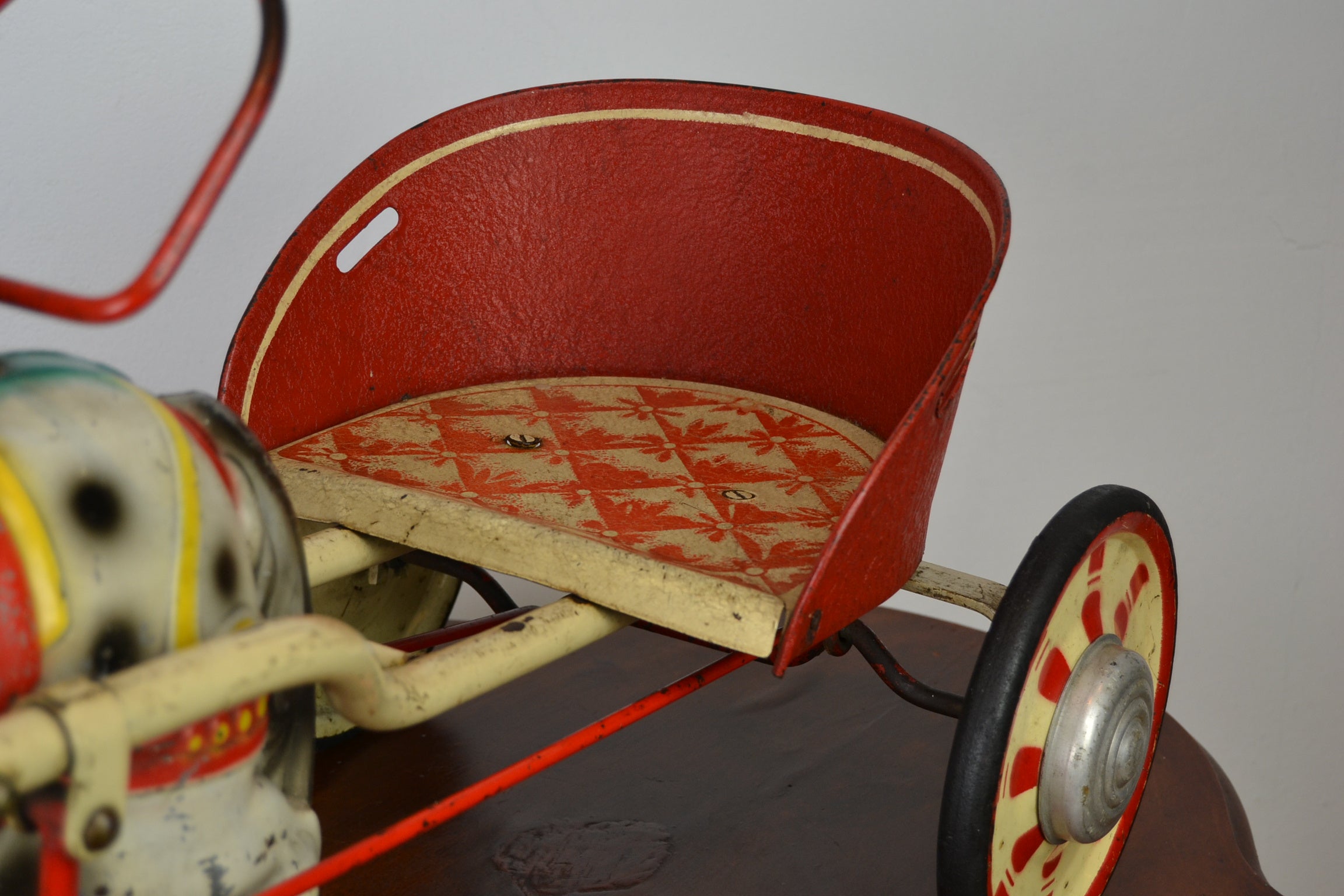 mobo pony express pedal car