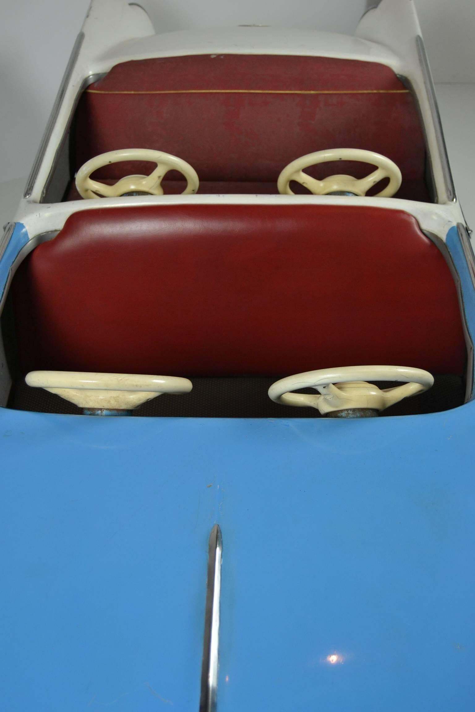 Carousel Carnival Ride, USA, 1950s Car In Good Condition In Antwerp, BE