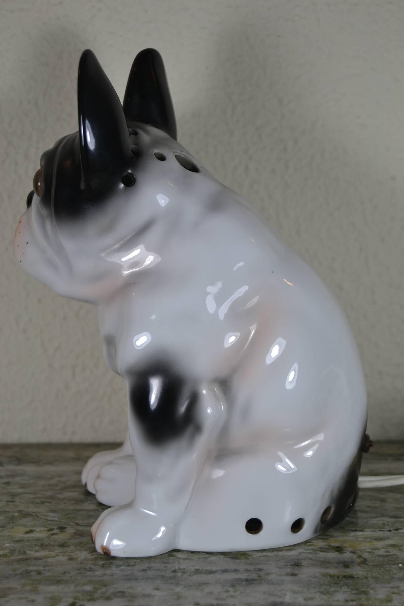 Vintage Parfüm Lampe Französisch Bulldogge im Zustand „Hervorragend“ in Antwerp, BE