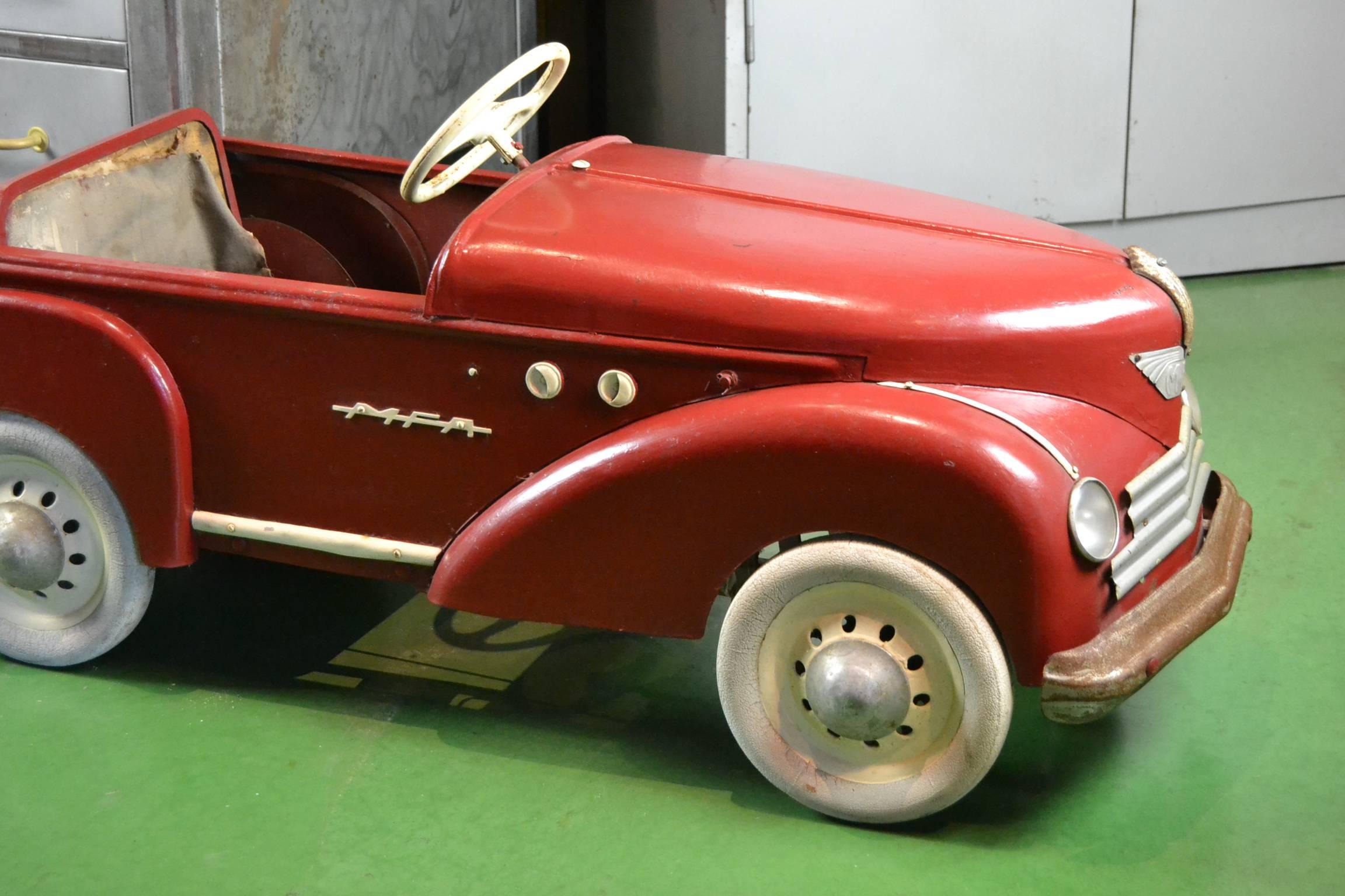 20th Century Stunning Pedal Car Peugeot 203 by MFA, 1953