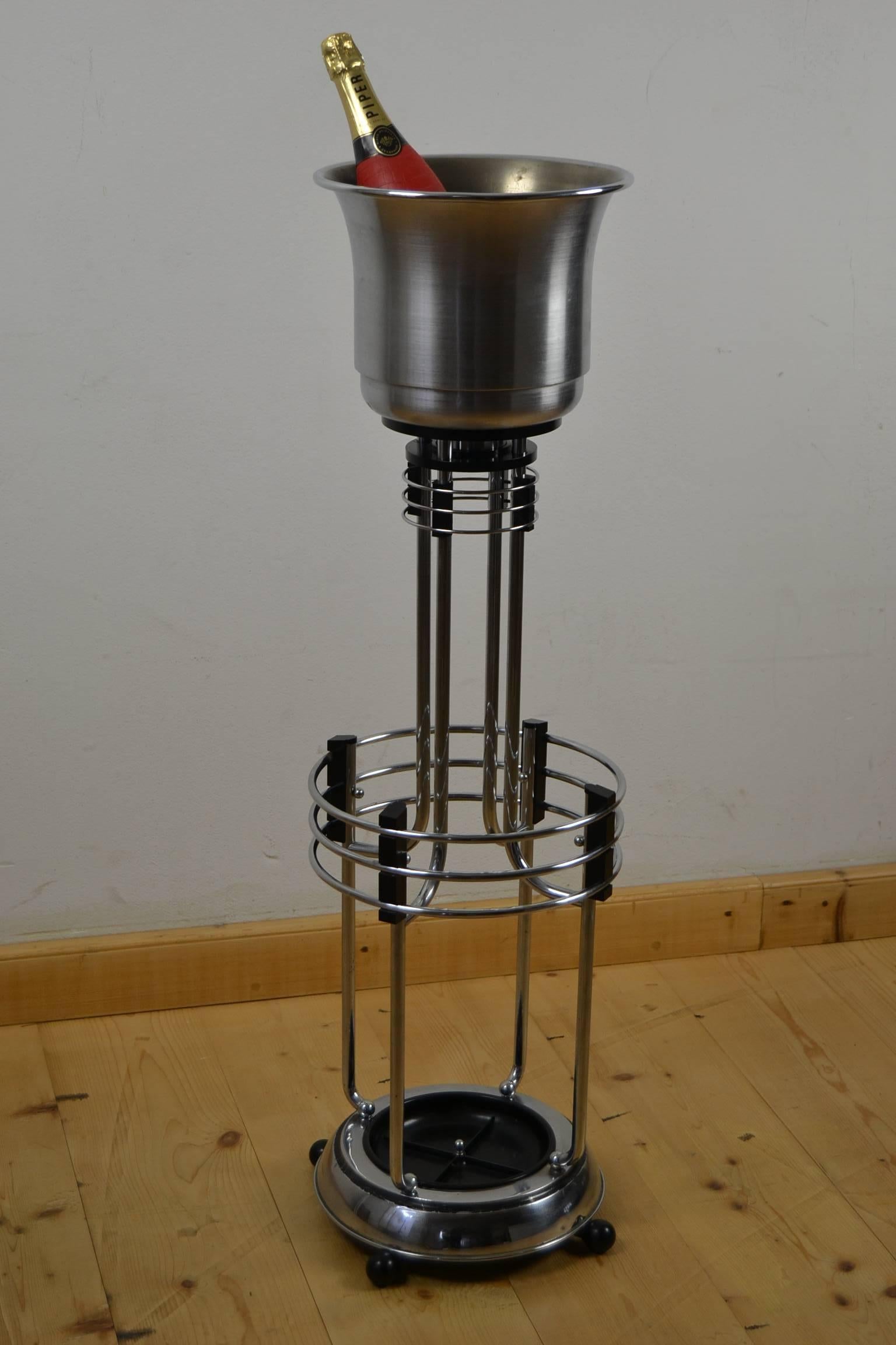 1930s plant stand