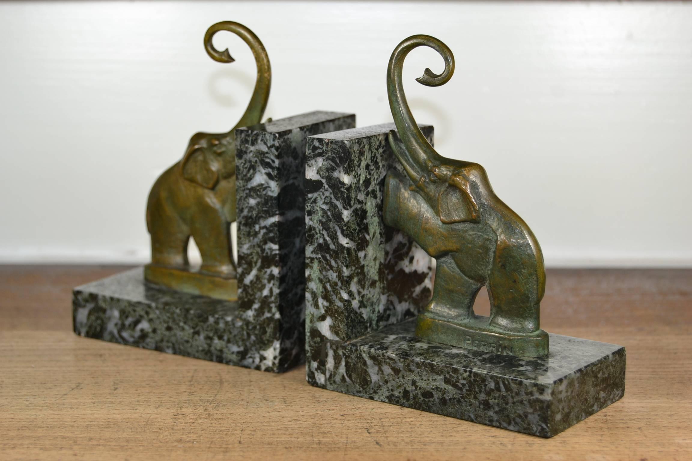 French, Art Deco Elephant Bookends In Good Condition In Antwerp, BE