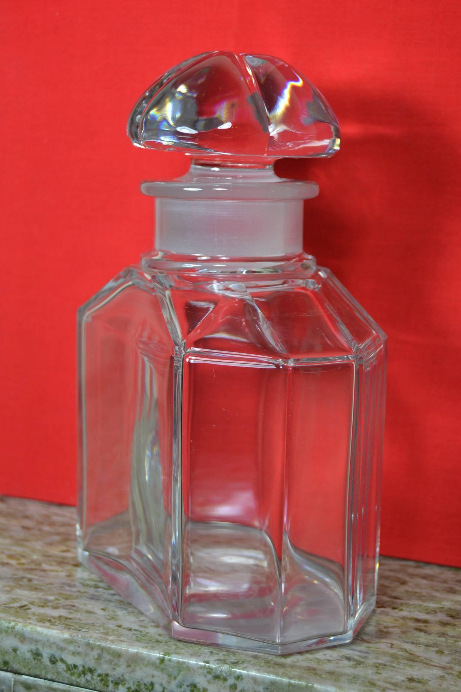 Große Guerlain Parfümflasche :: Baccarat Kristall:: Frankreich :: Art Deco (Art déco)