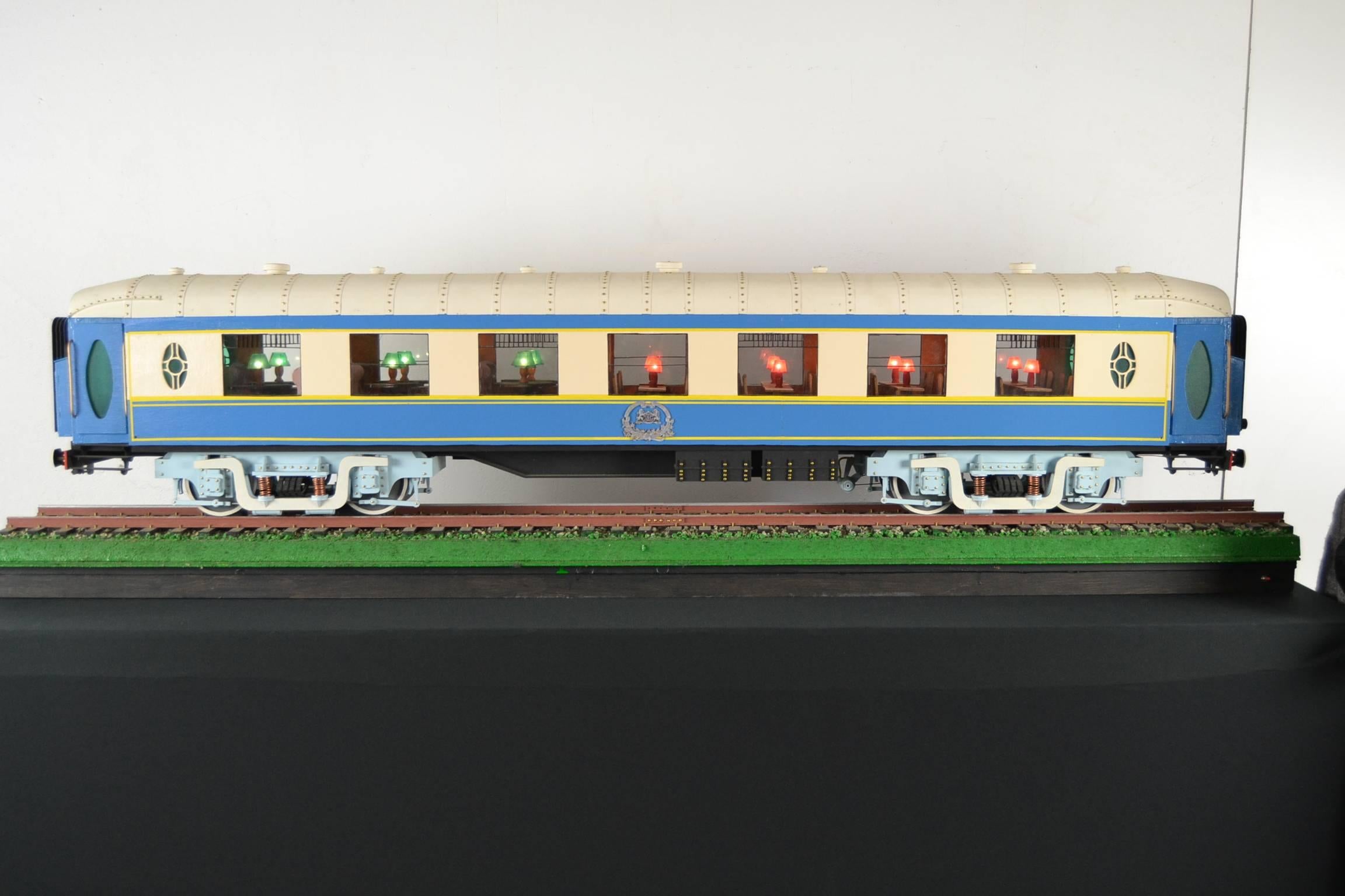 Metal Large Model of the Orient Express Luxury Train