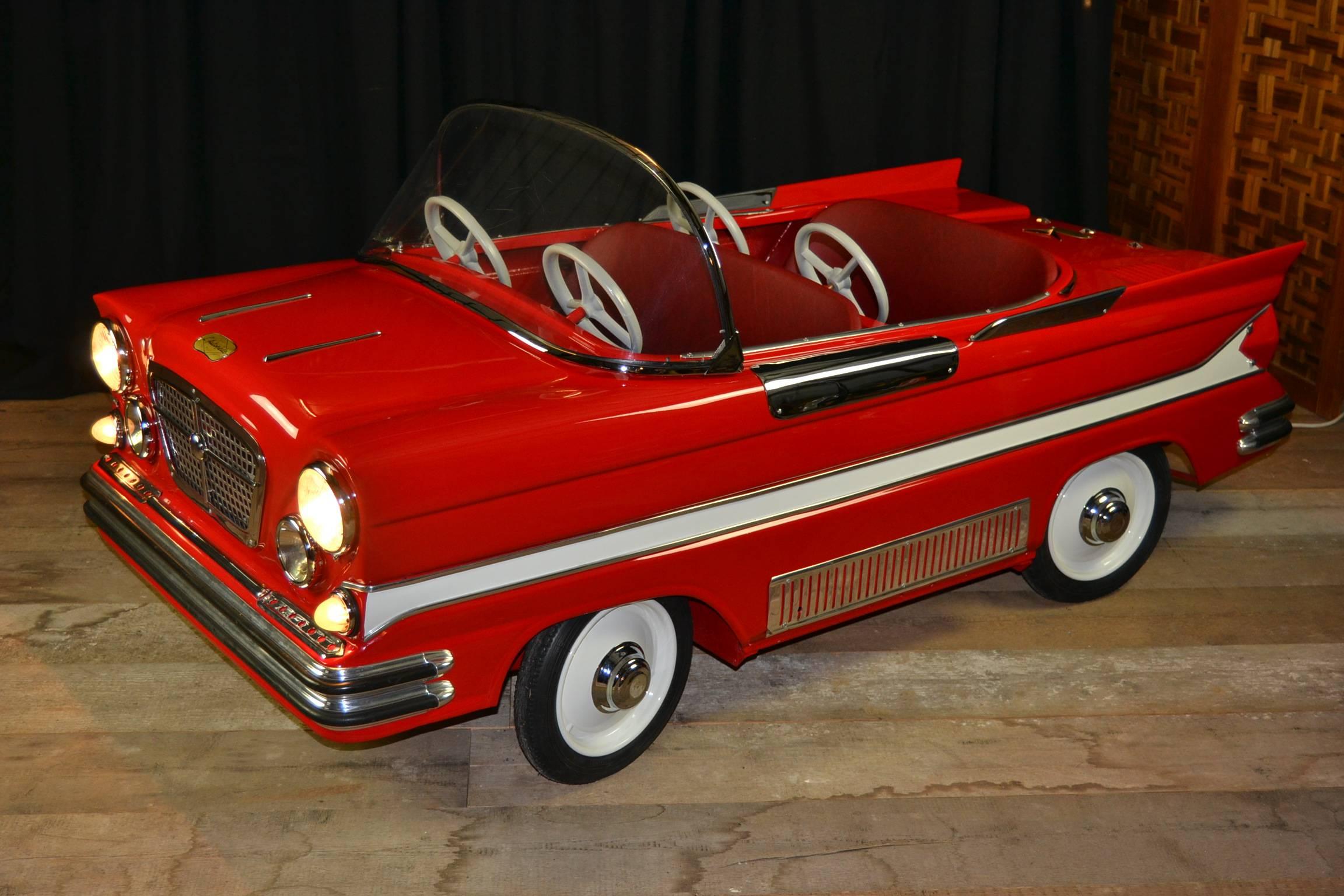 L'Autopède metal Carousel Dodge Car 1960s In Excellent Condition In Retie, BE