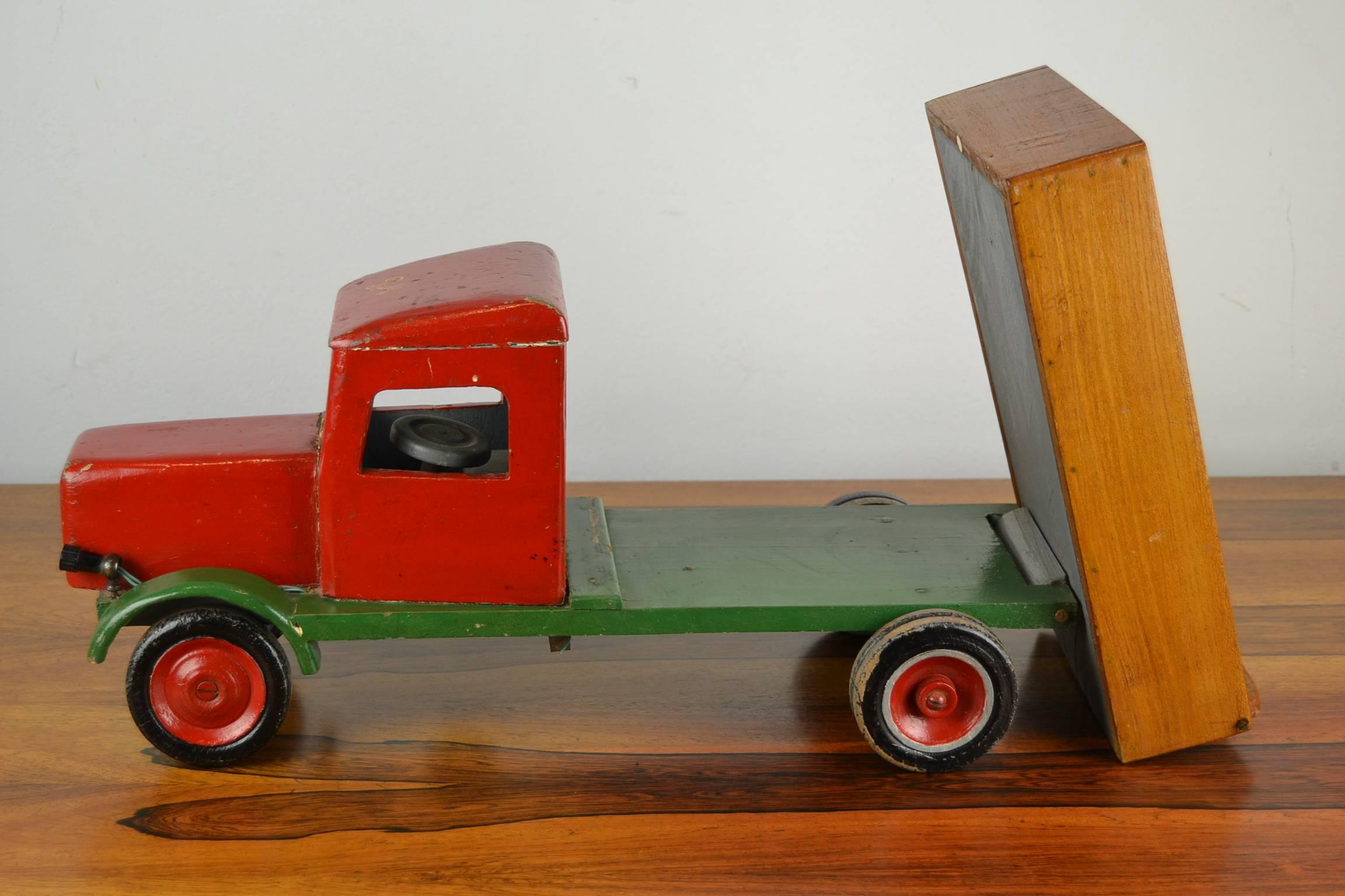 antique toy trucks