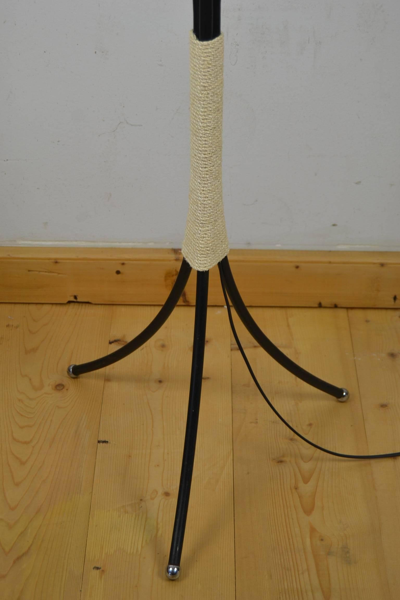 Mid-Century Three-Light Floor Lamp Flexible Arms In Good Condition In Antwerp, BE
