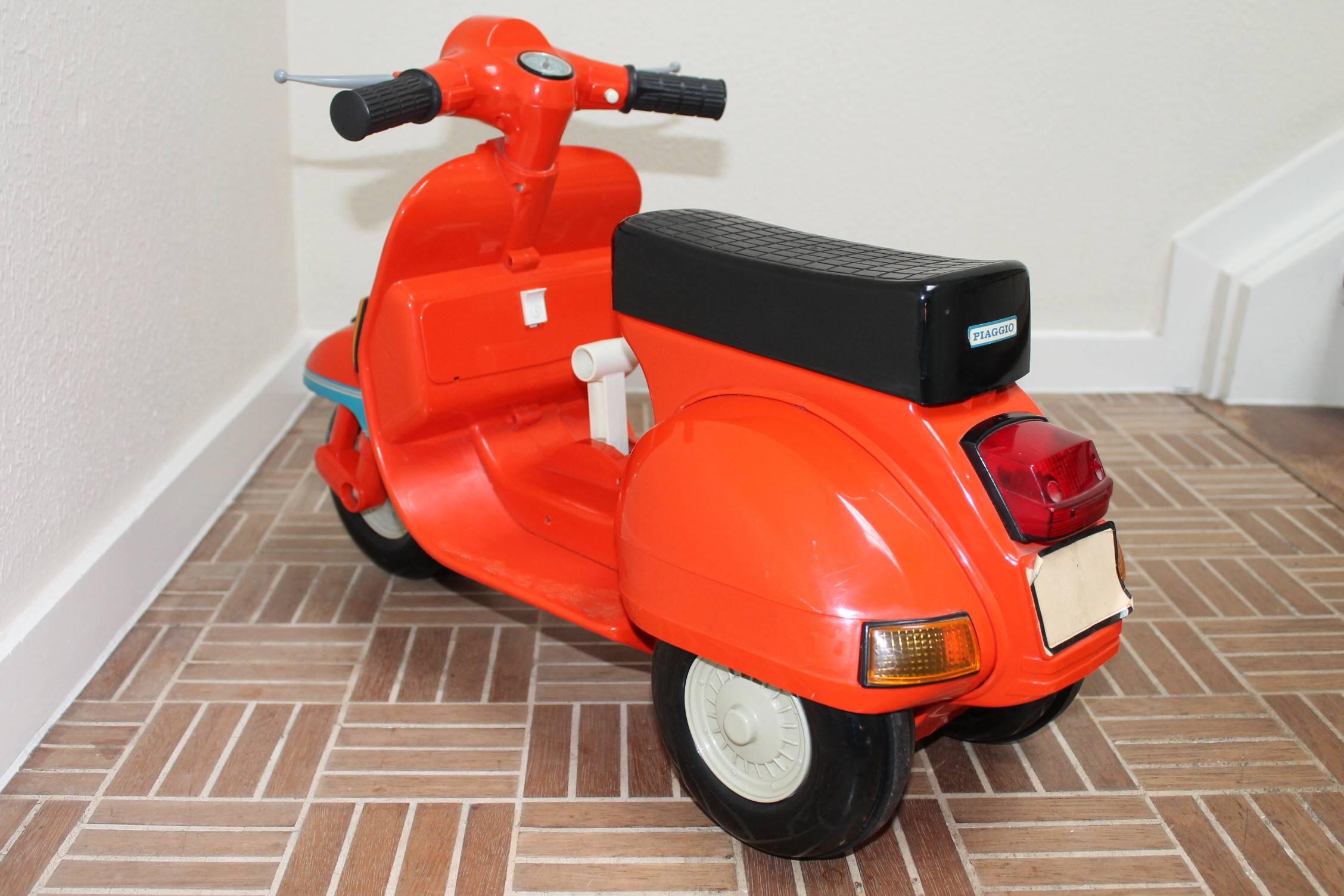 Modern 1980s Children's Vespa Scooter