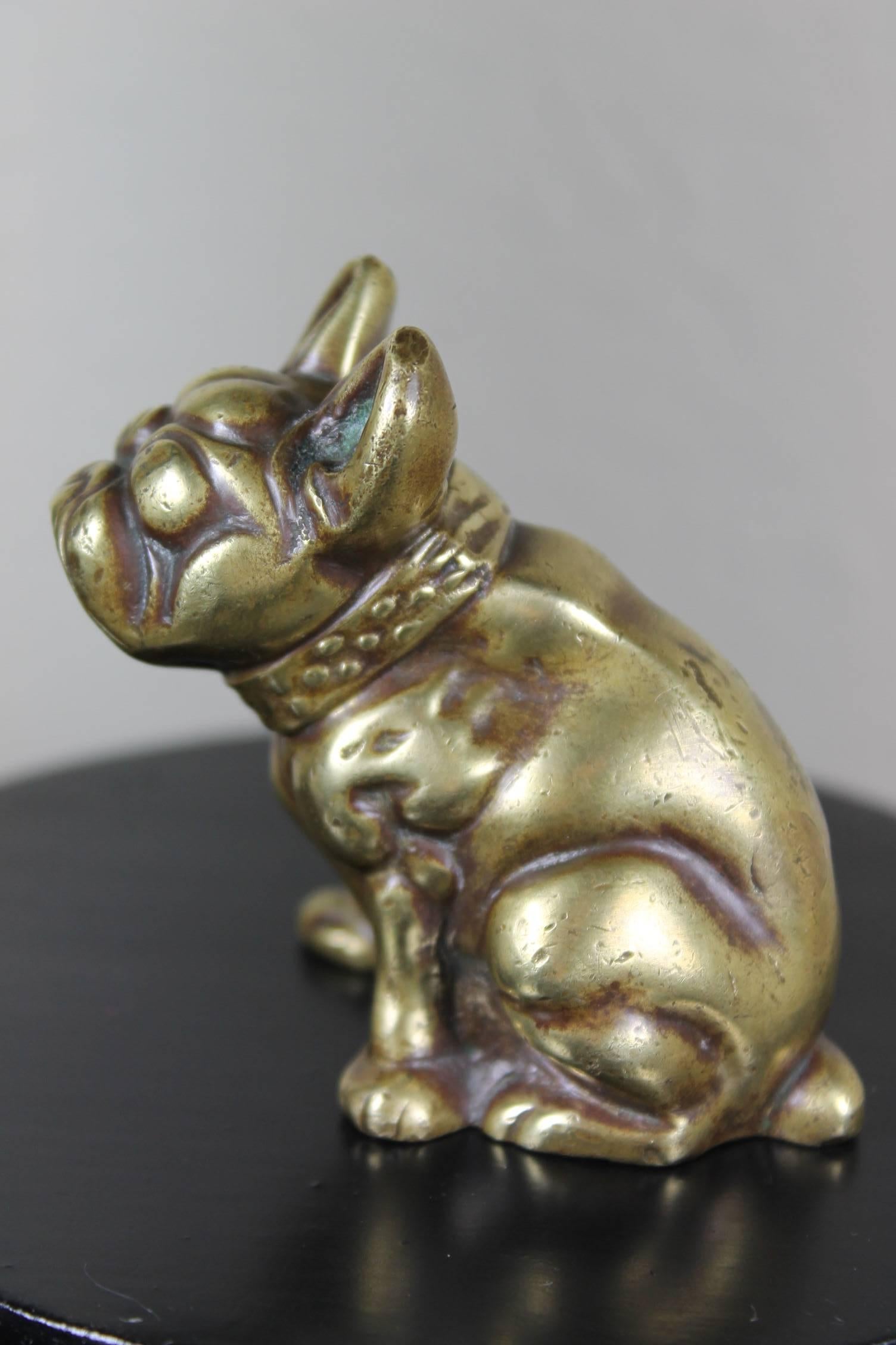 Lovely Art Deco heavy Copper Sculpture - Caricature of sitting French Bulldog.
Bully - Bullie - Frenchie Dog.  
Charming Antique Collectible Piece from the early 20th Century.
Comes from an Ashtray. 
This beautiful Dog Figure can be used as a