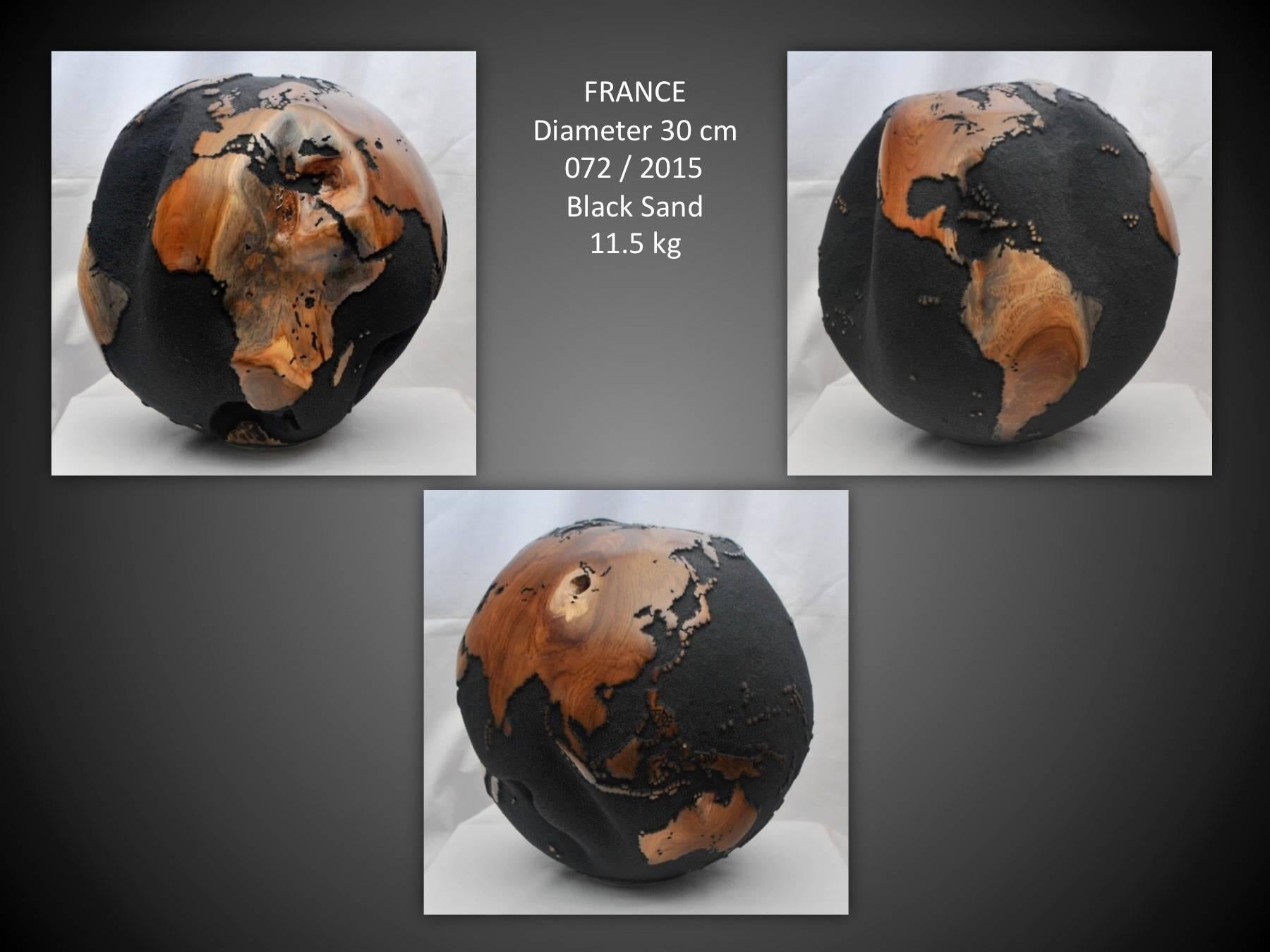 Organic Modern Wooden Globe Black Hand-Carved Fromteak Root Hand-Carved Rotative Base 