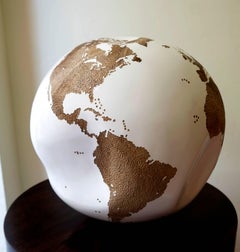Globe made of teak root with hammered skin effect, 35 cm