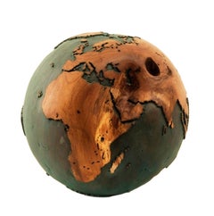 Teak root globe with natural continents, patinated copper finishing, 30 cm