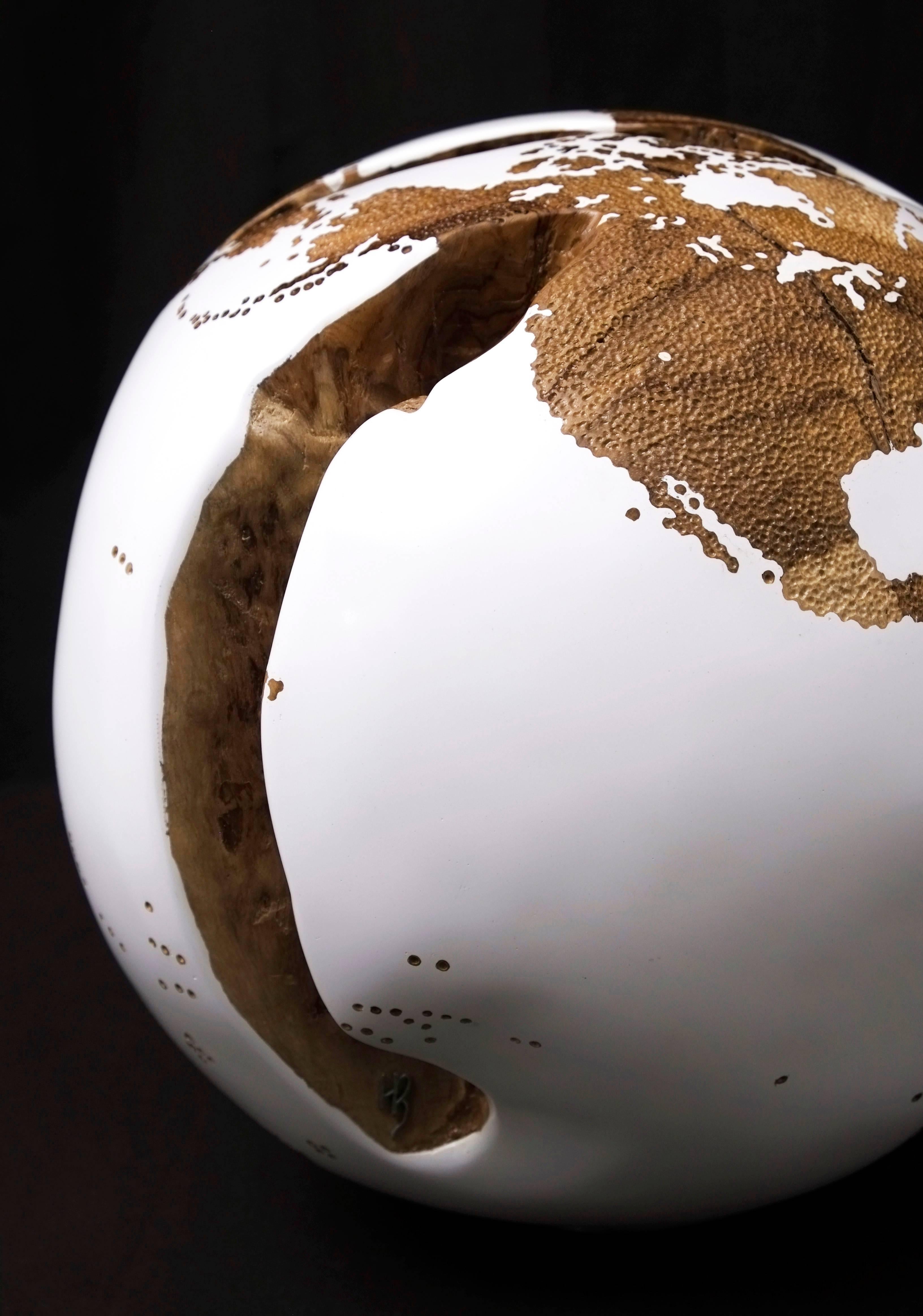 Contemporary Hammered Skin Texture on Acrylic White Resin Wooden Globe 30cm