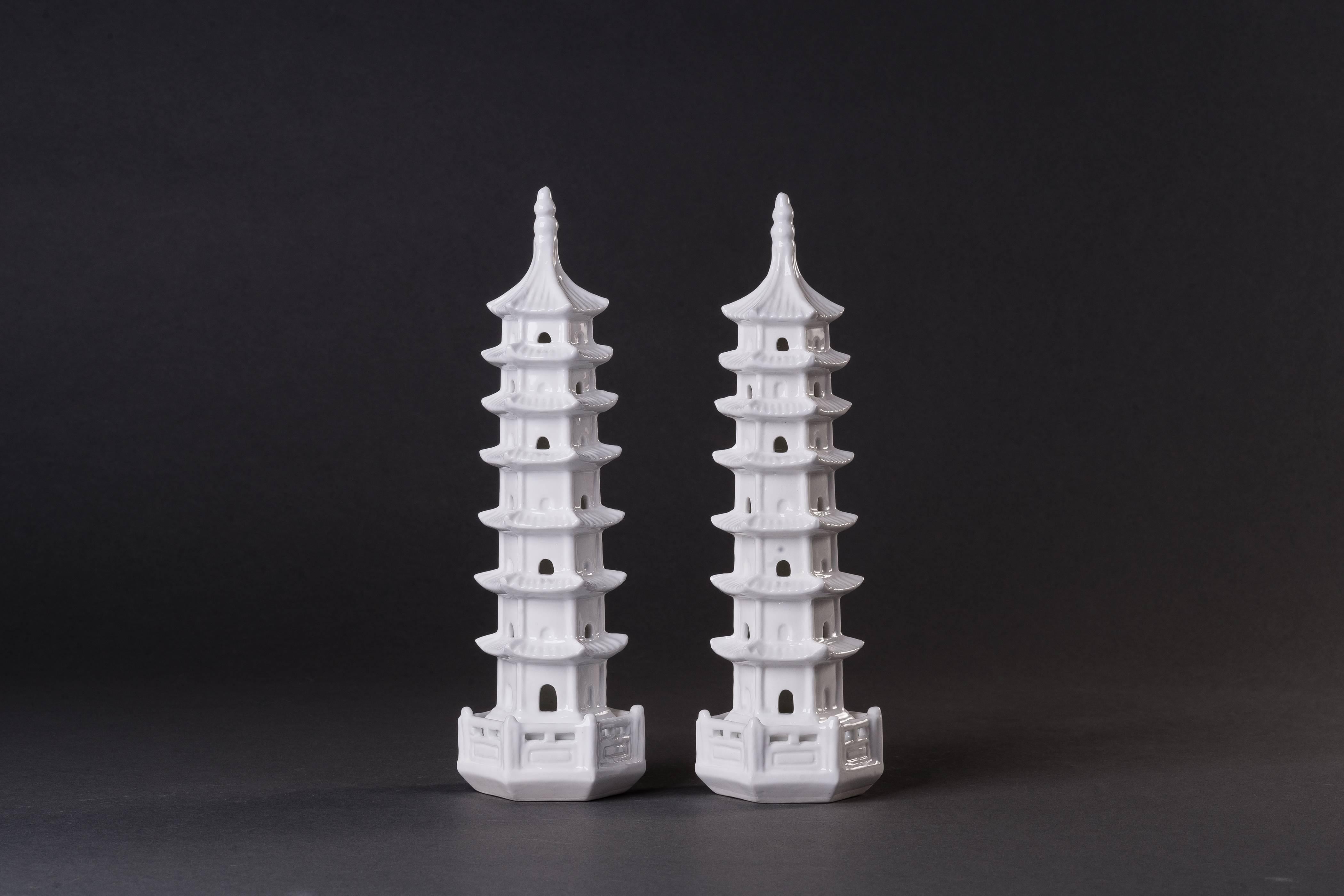 Blanc De Chine Pagodas, Chinoiserie White Porcelain Object of Art, Set of Six In Excellent Condition In 10 Chater Road, HK