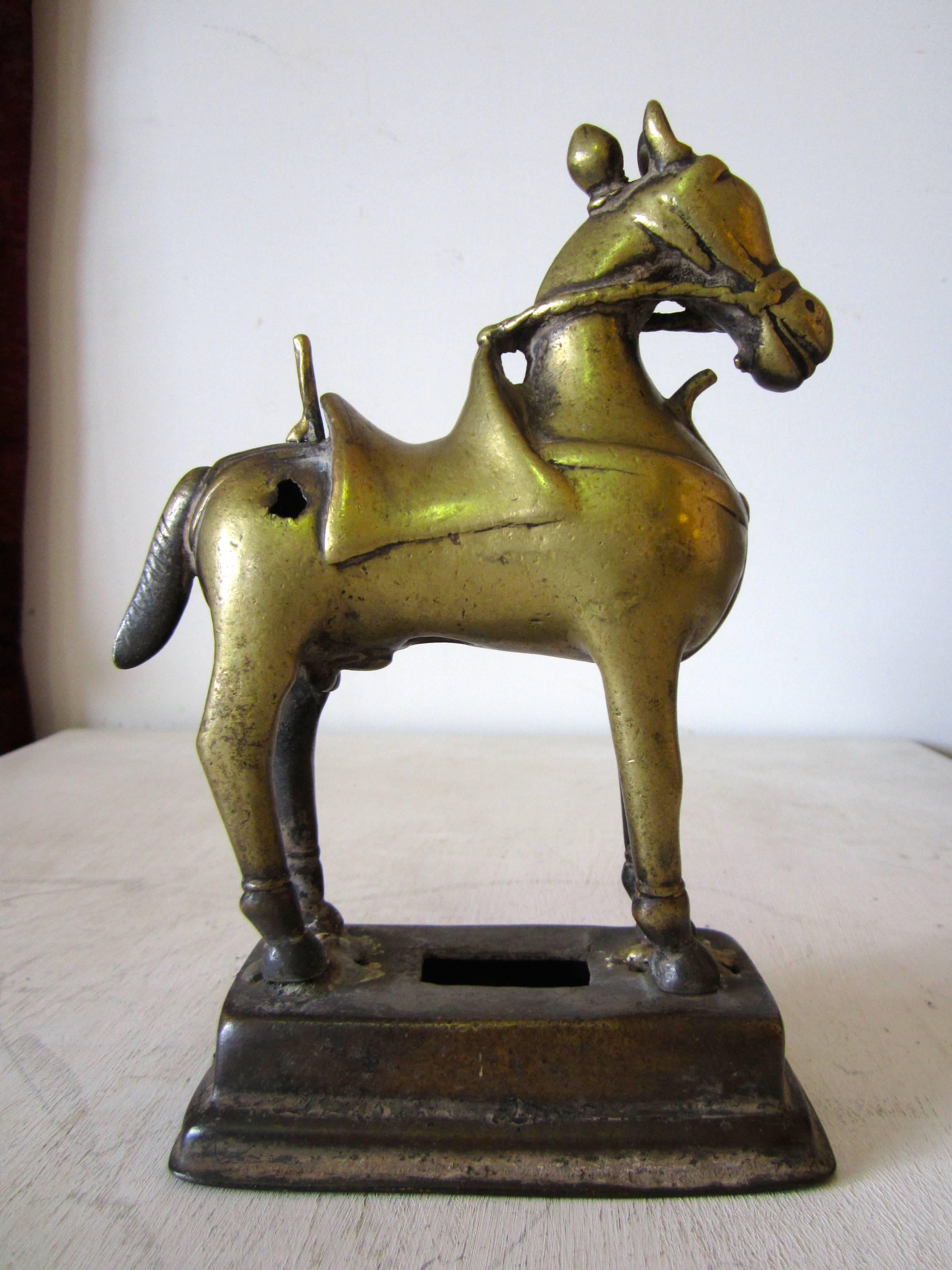 Bronze Figure of Khandoba In Fair Condition For Sale In Fossano, IT