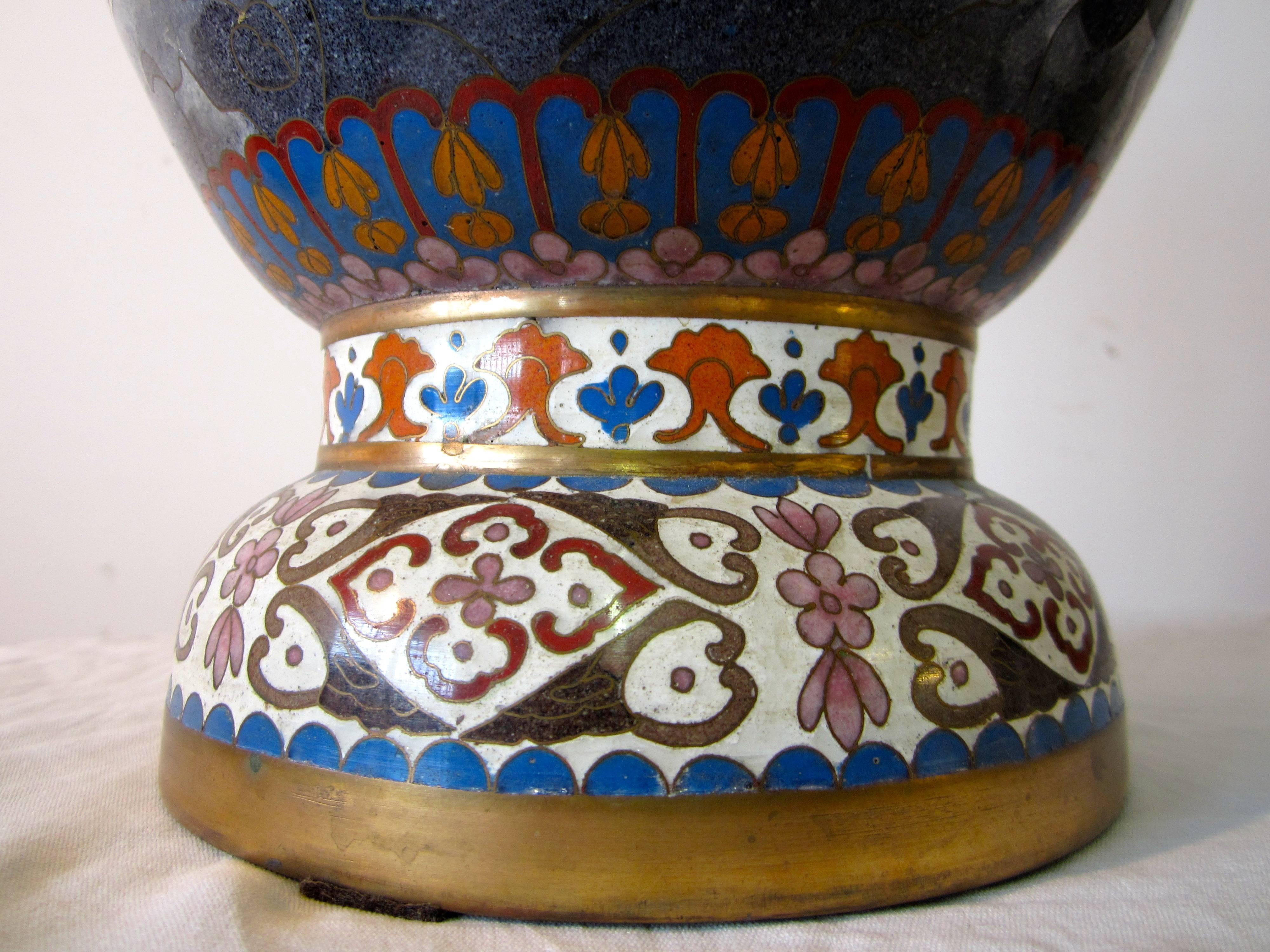 Large Cloisonné Vases In Excellent Condition In Fossano, IT