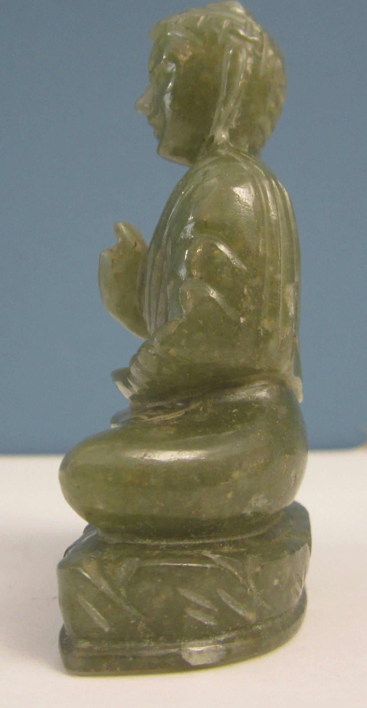 Small Jade Buddha In Good Condition In Fossano, IT