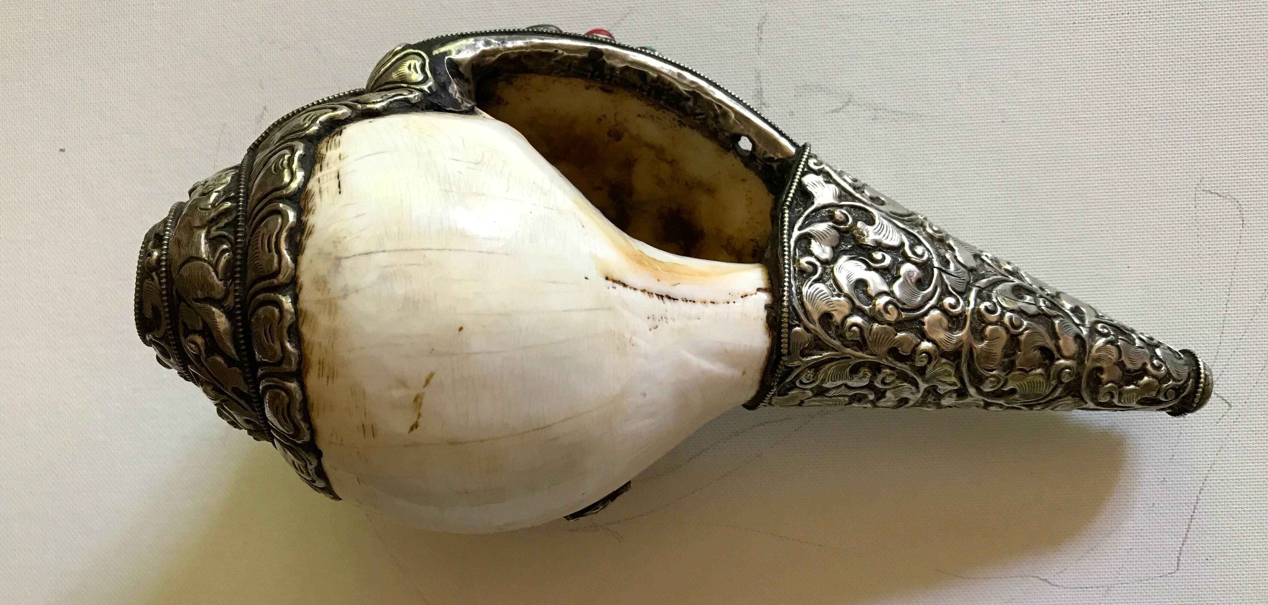 20th Century Tibetan Ritual Conch Shell with Silver and Stones For Sale