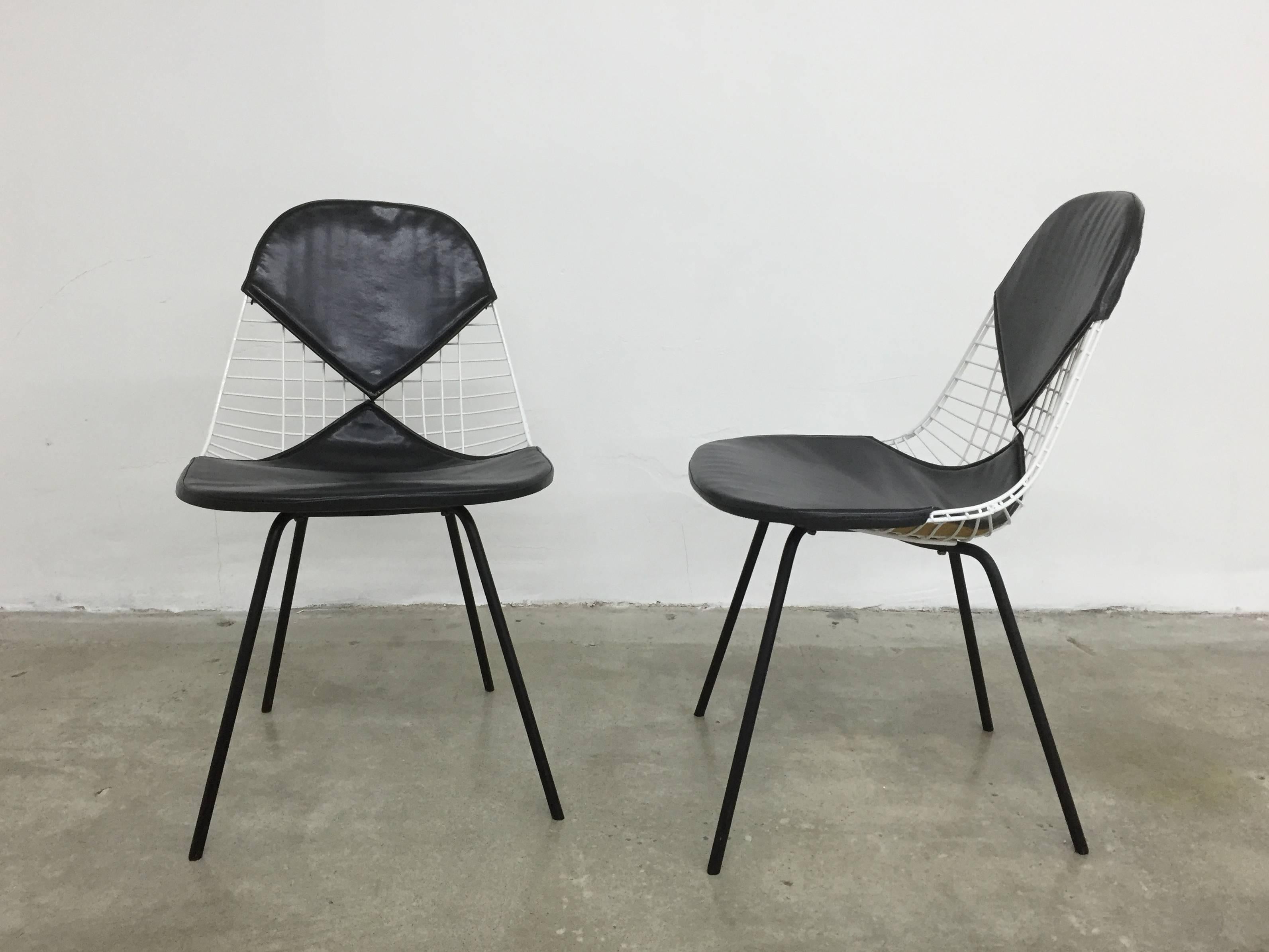 vintage eames wire chair