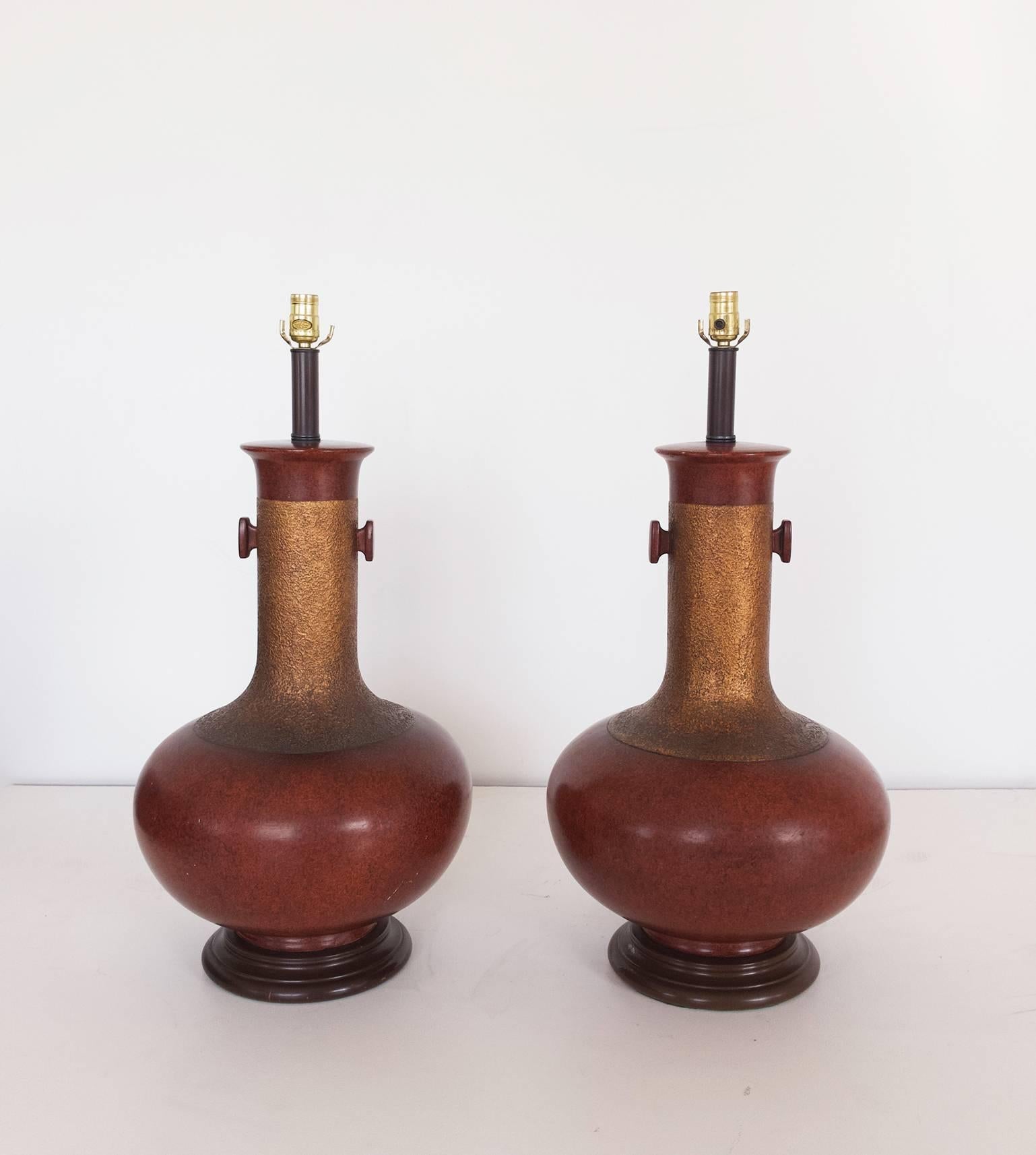 Hollywood Regency Pair of Oversized Ceramic Asian Style Urn-Shaped Table Lamps, 1960s For Sale