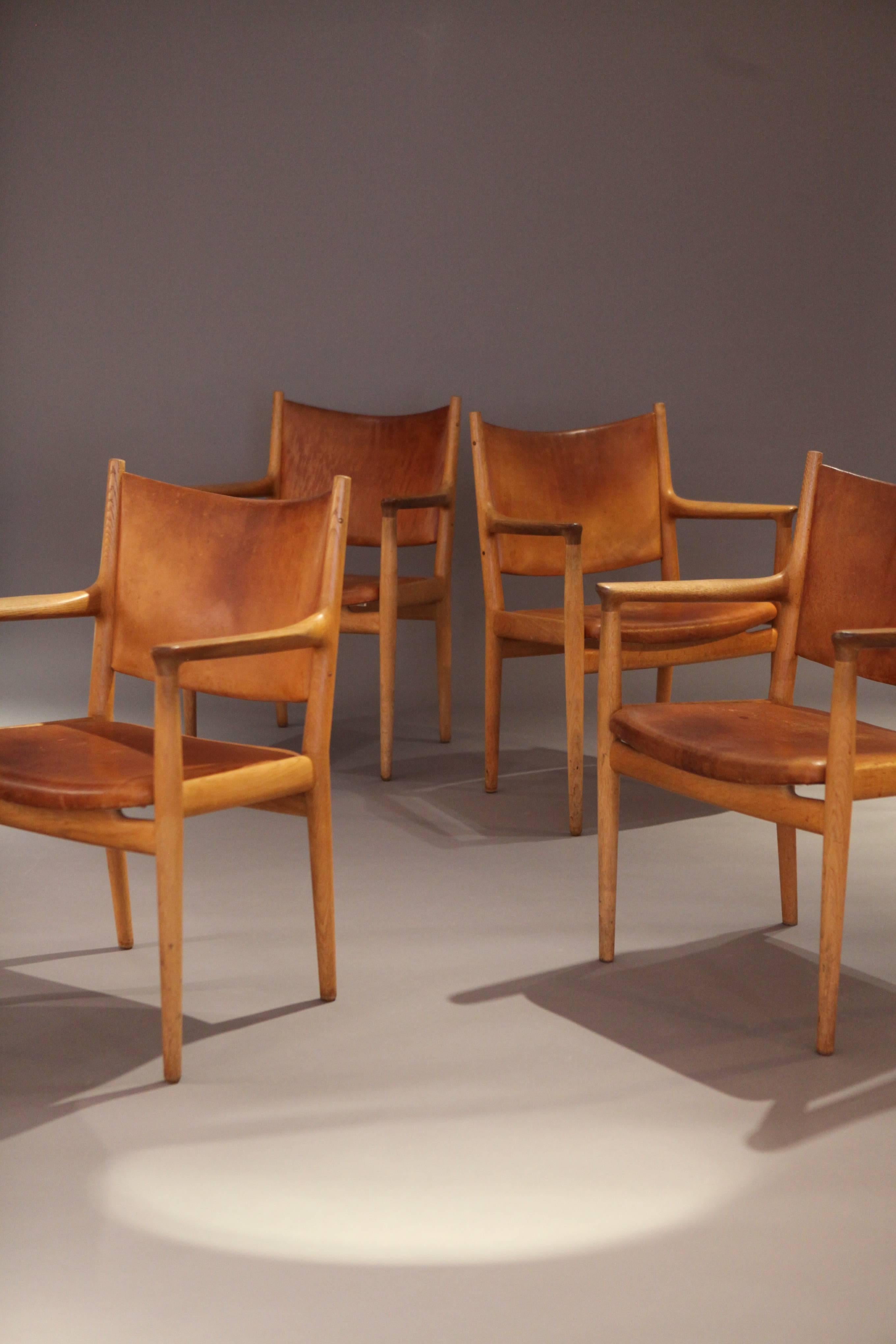 Mid-20th Century Hans Wegner JH-713 Oak and Natural Leather Armchairs, 1960s