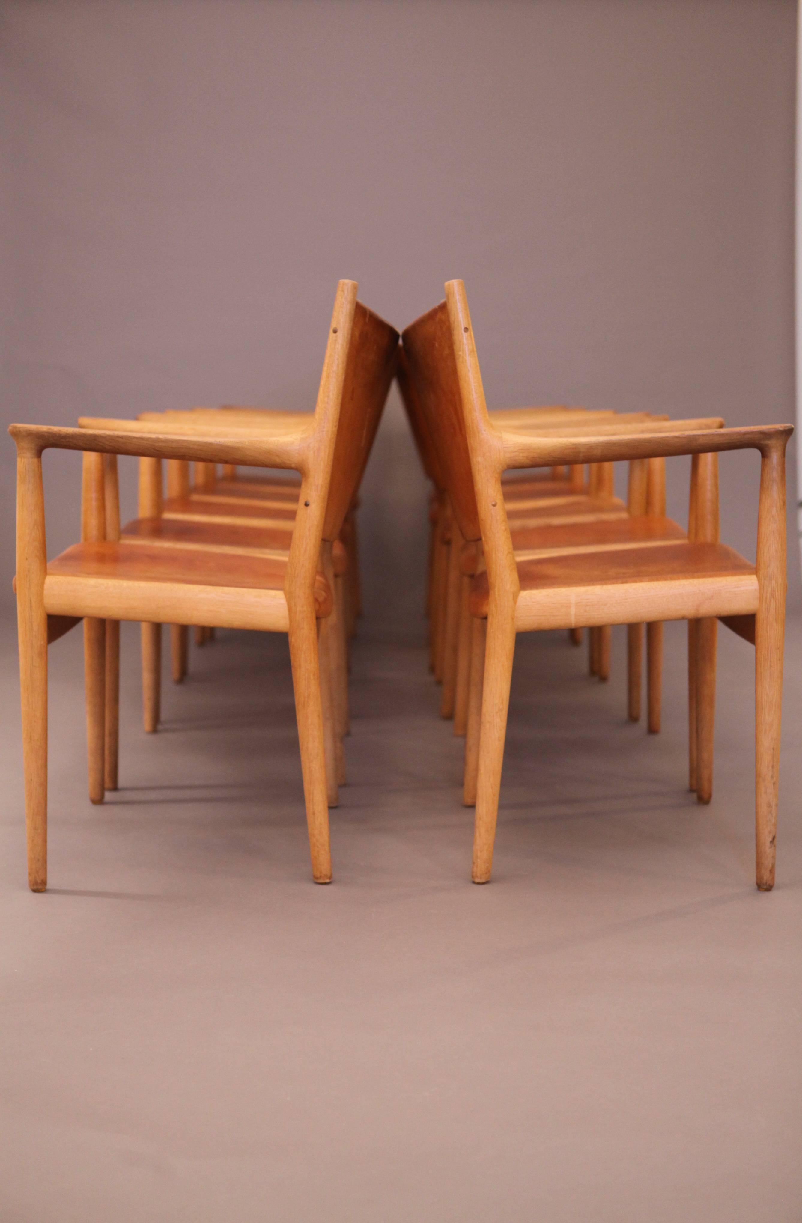 Hans Wegner JH-713 Oak and Natural Leather Armchairs, 1960s 1