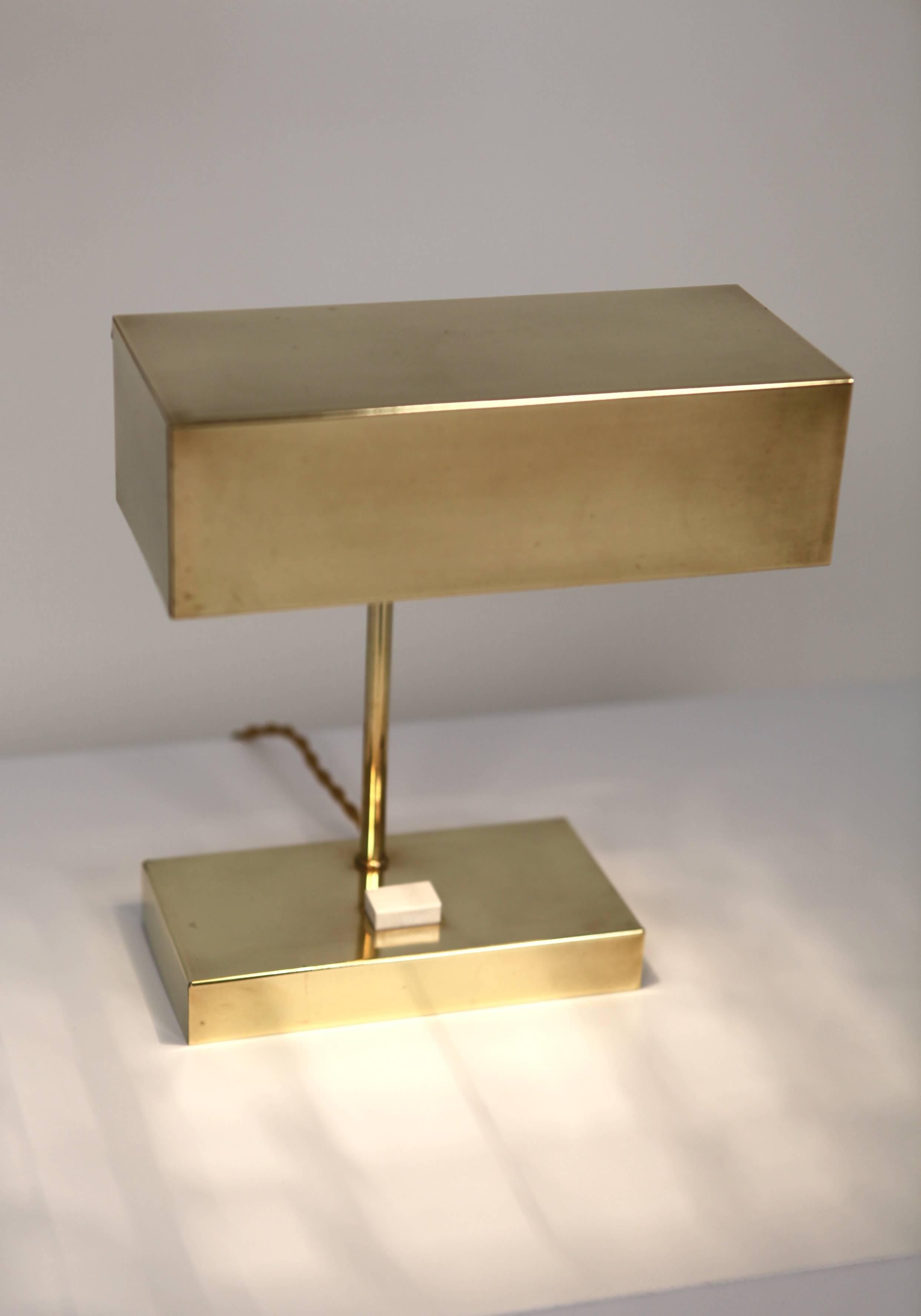 Hans Agne Jacobsson.
Table Lamp in brass
Manufactured by Elidus in Sweden 1960s.
Rewired