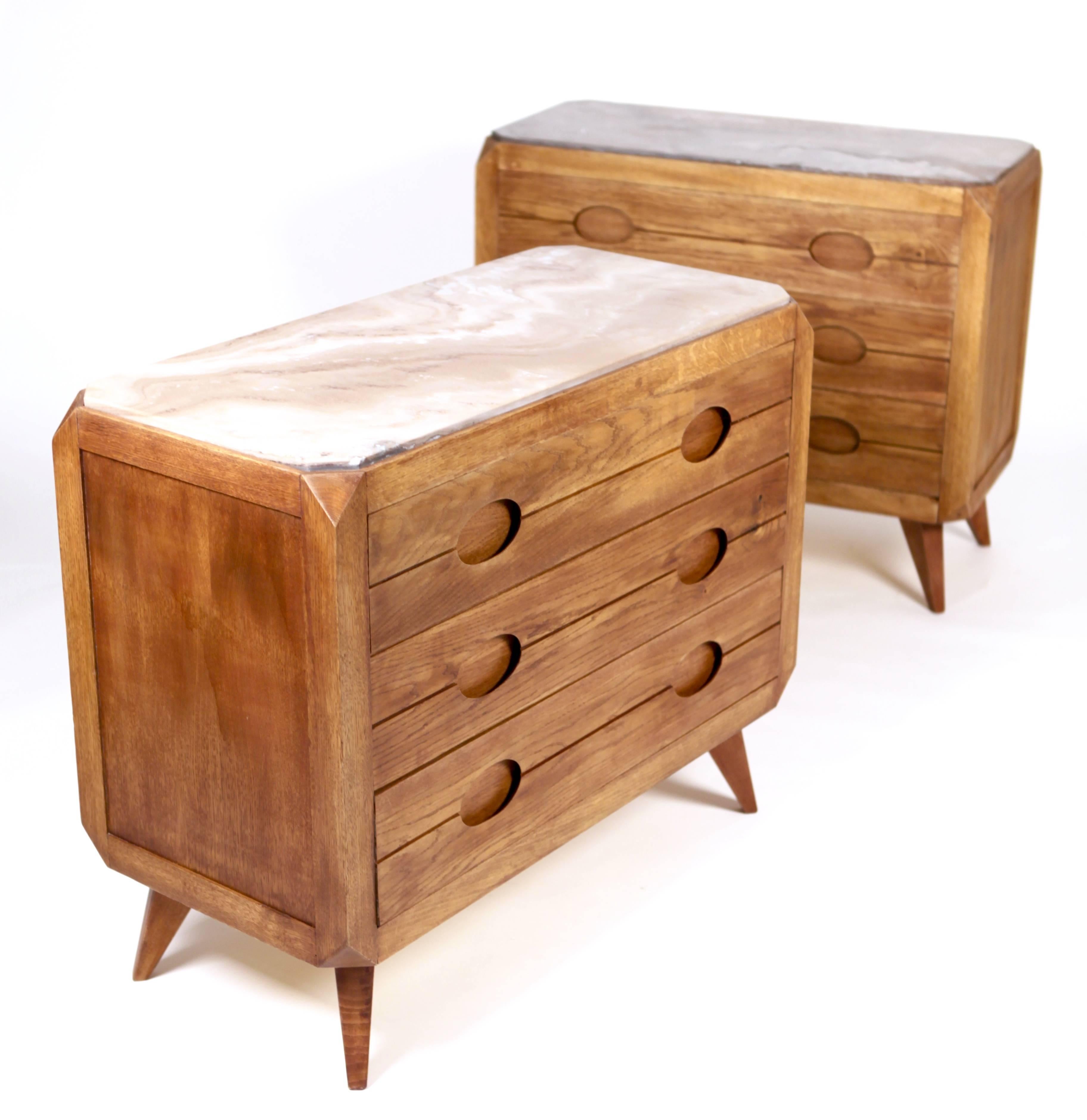 Pair of Commodes, Italian Work, Oak and Onyx, 1940s In Excellent Condition In Berlin, DE