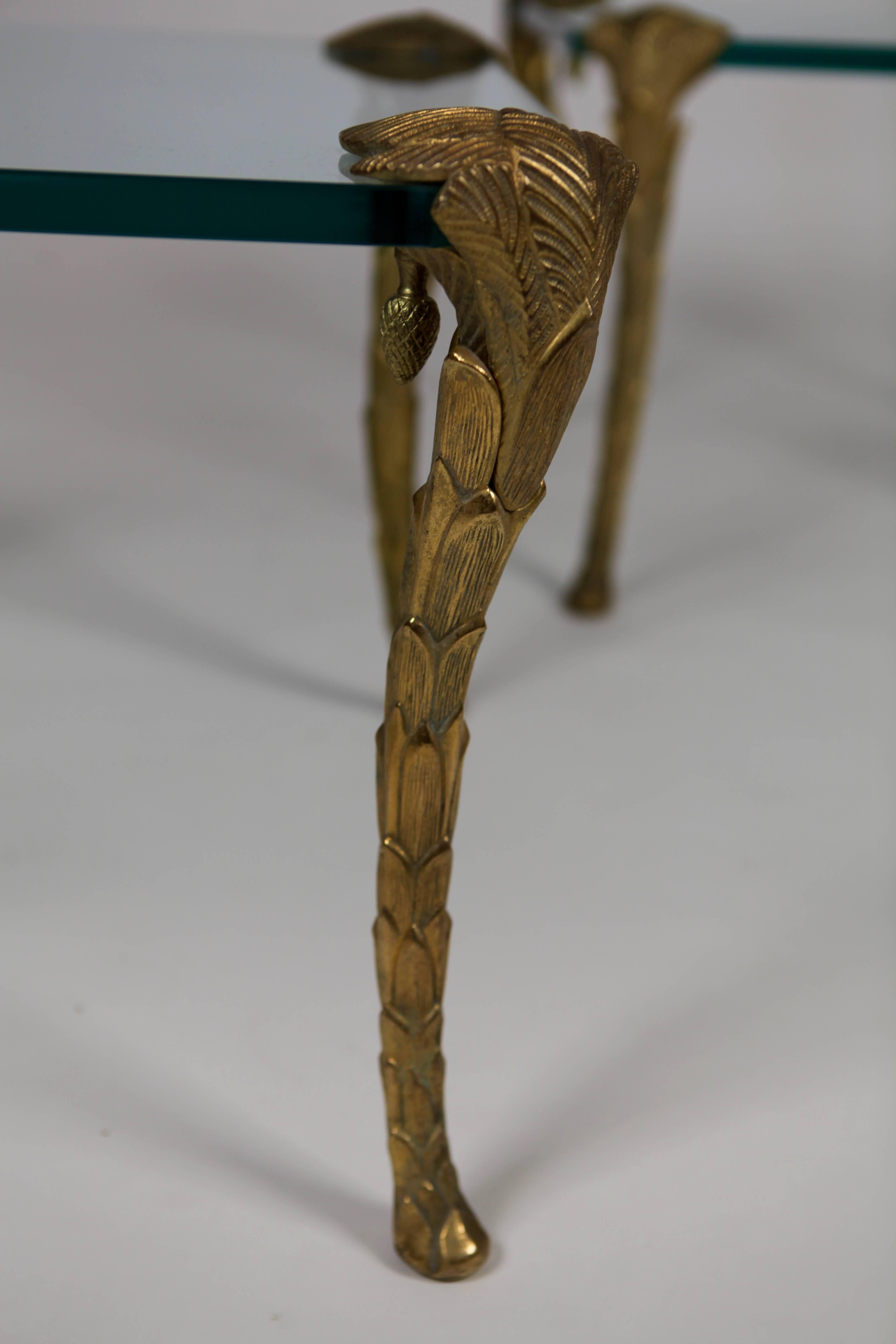 Milieu du XXe siècle Paire de tables basses en bronze et verre de la Maison Charles en vente
