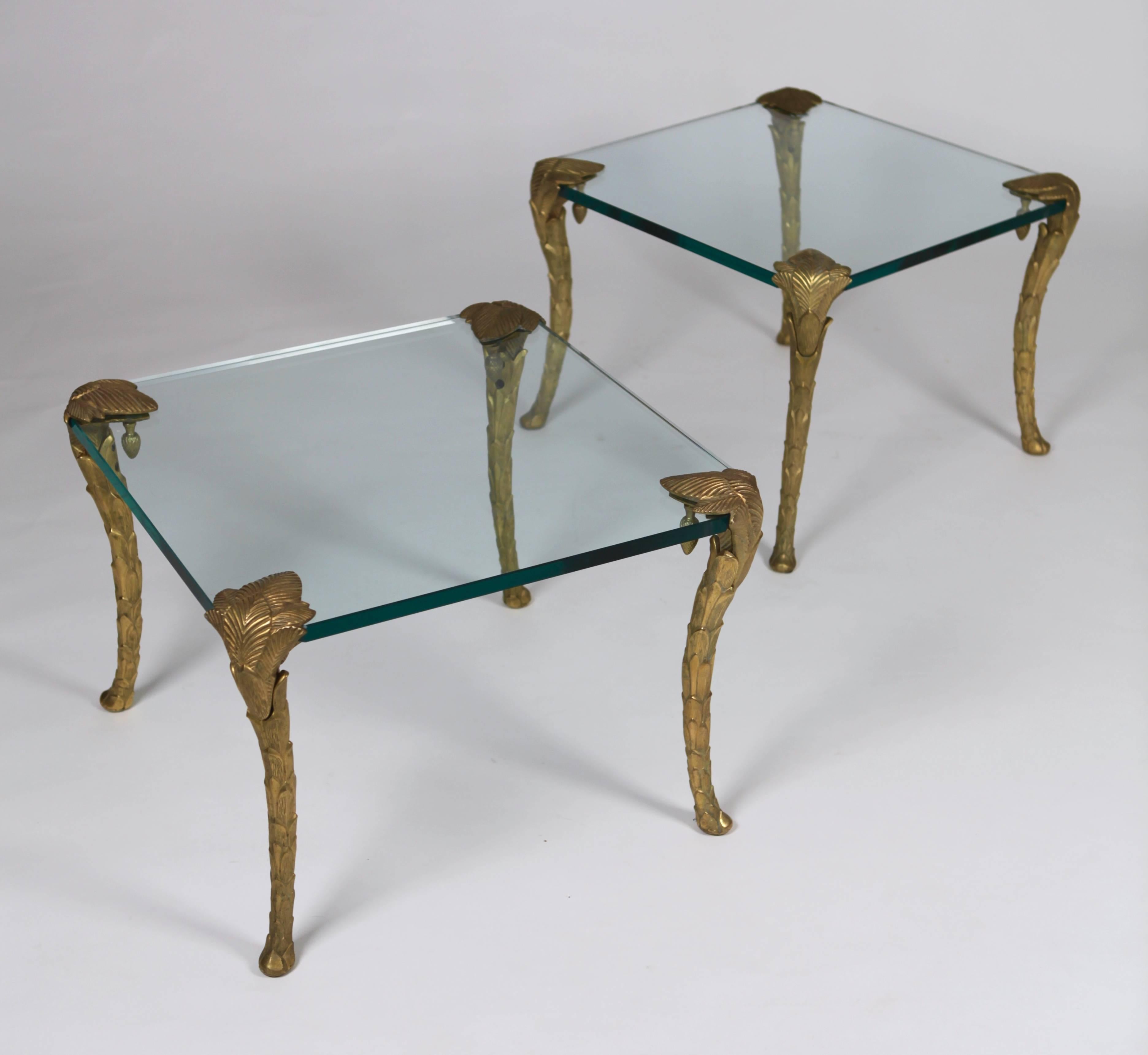 Paire de tables basses en bronze et verre de la Maison Charles en vente 1