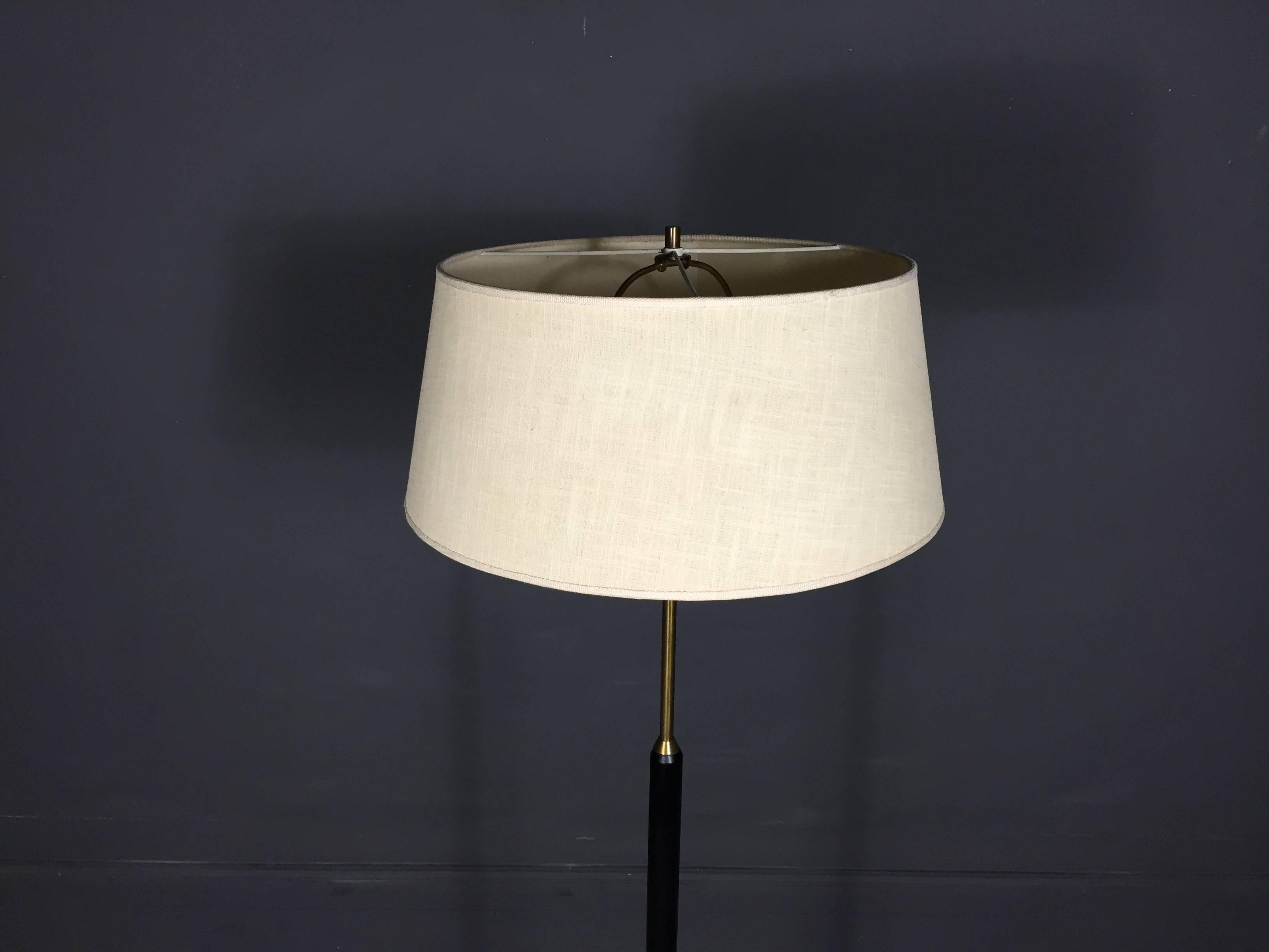 Scandinavian Modern Hans BergströM Brass and Enameled Wood Floor Lamp, Sweden 1940s
