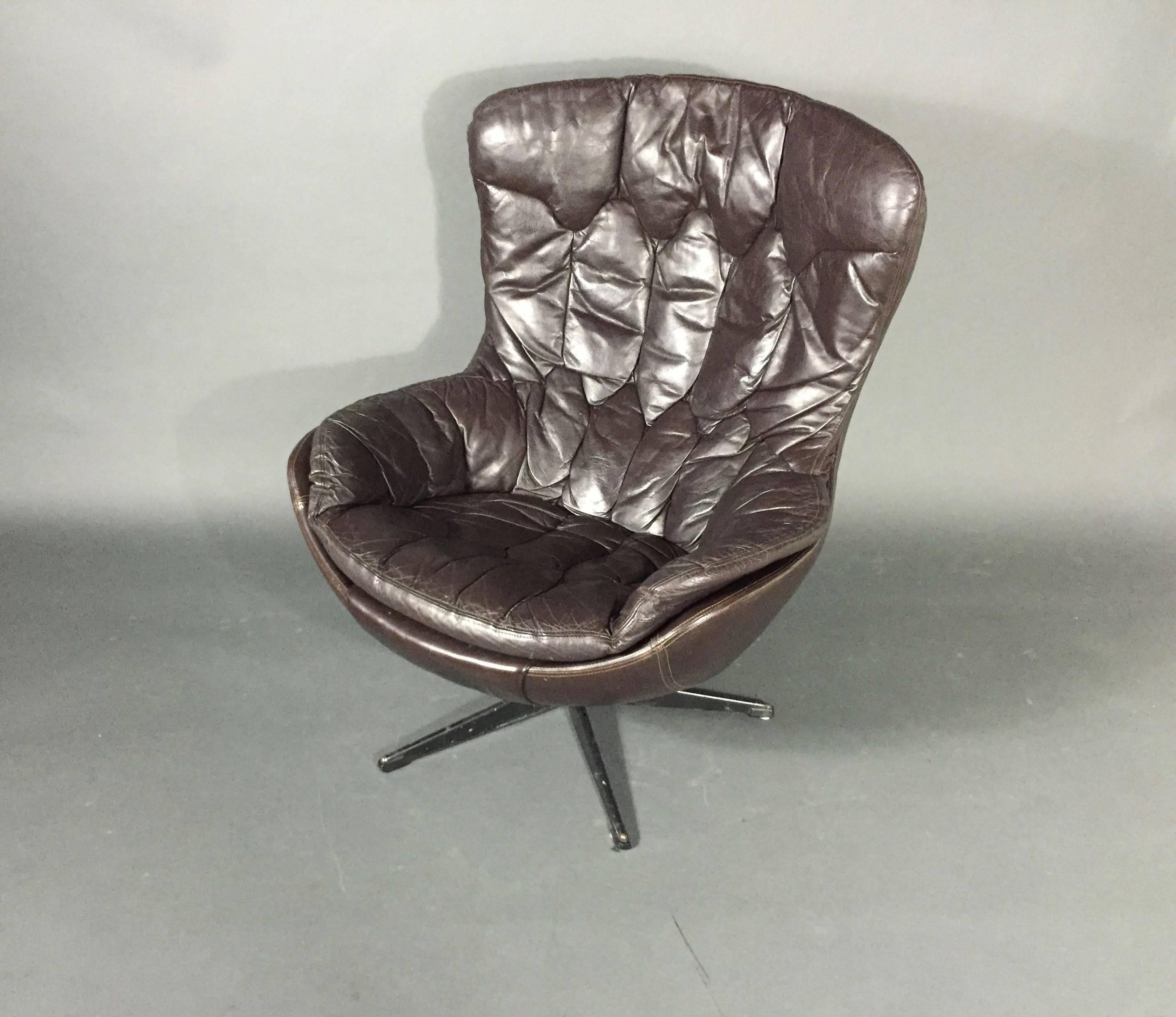 Brown Leather 'Silhouette' Swivel Chair by H.W. Klein for Bramin, Denmark, 1970 In Good Condition In Hudson, NY