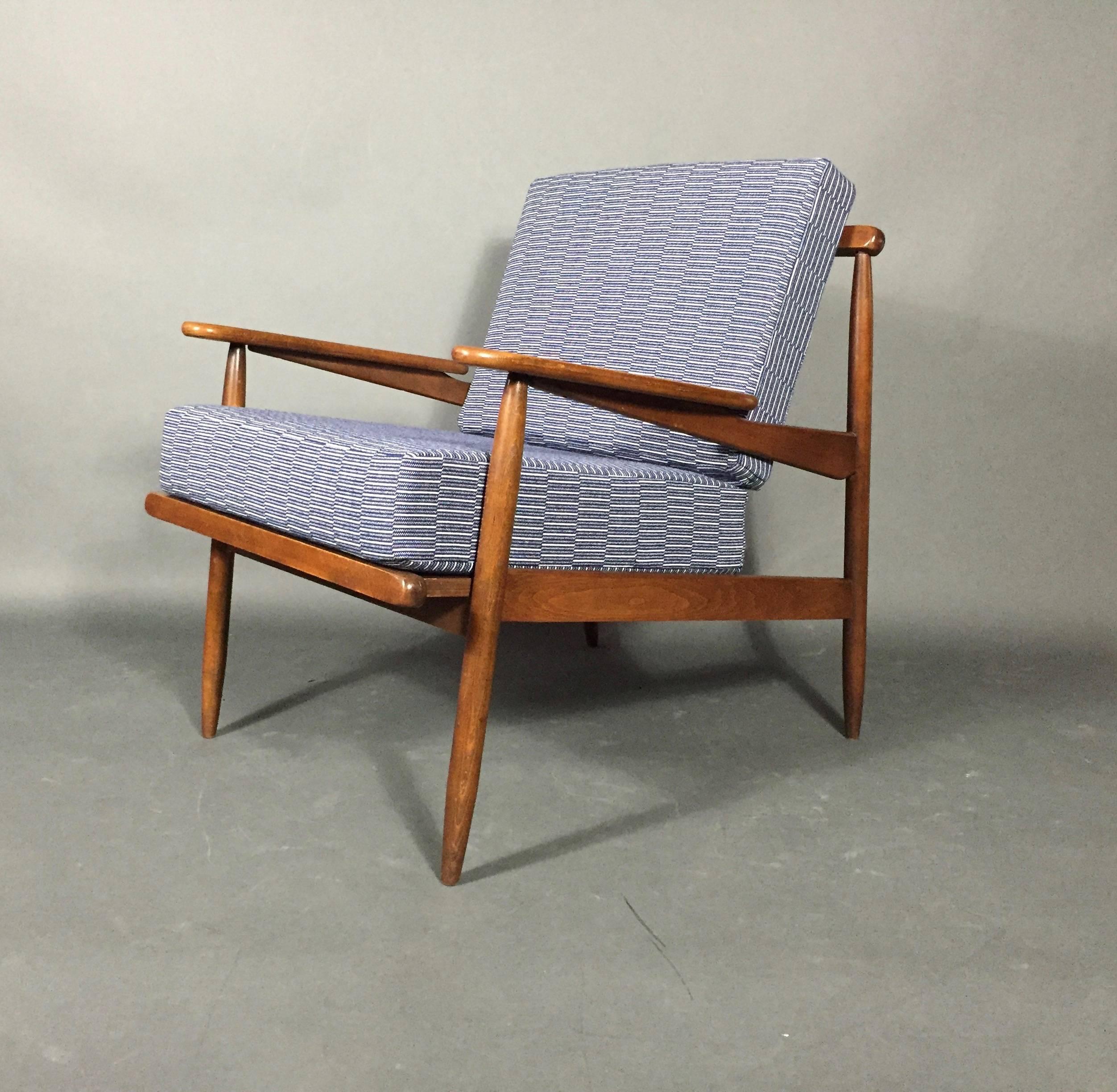 Mid-20th Century 1950s American Modern Walnut Lounge Chair, Eleanor Pritchard Cover