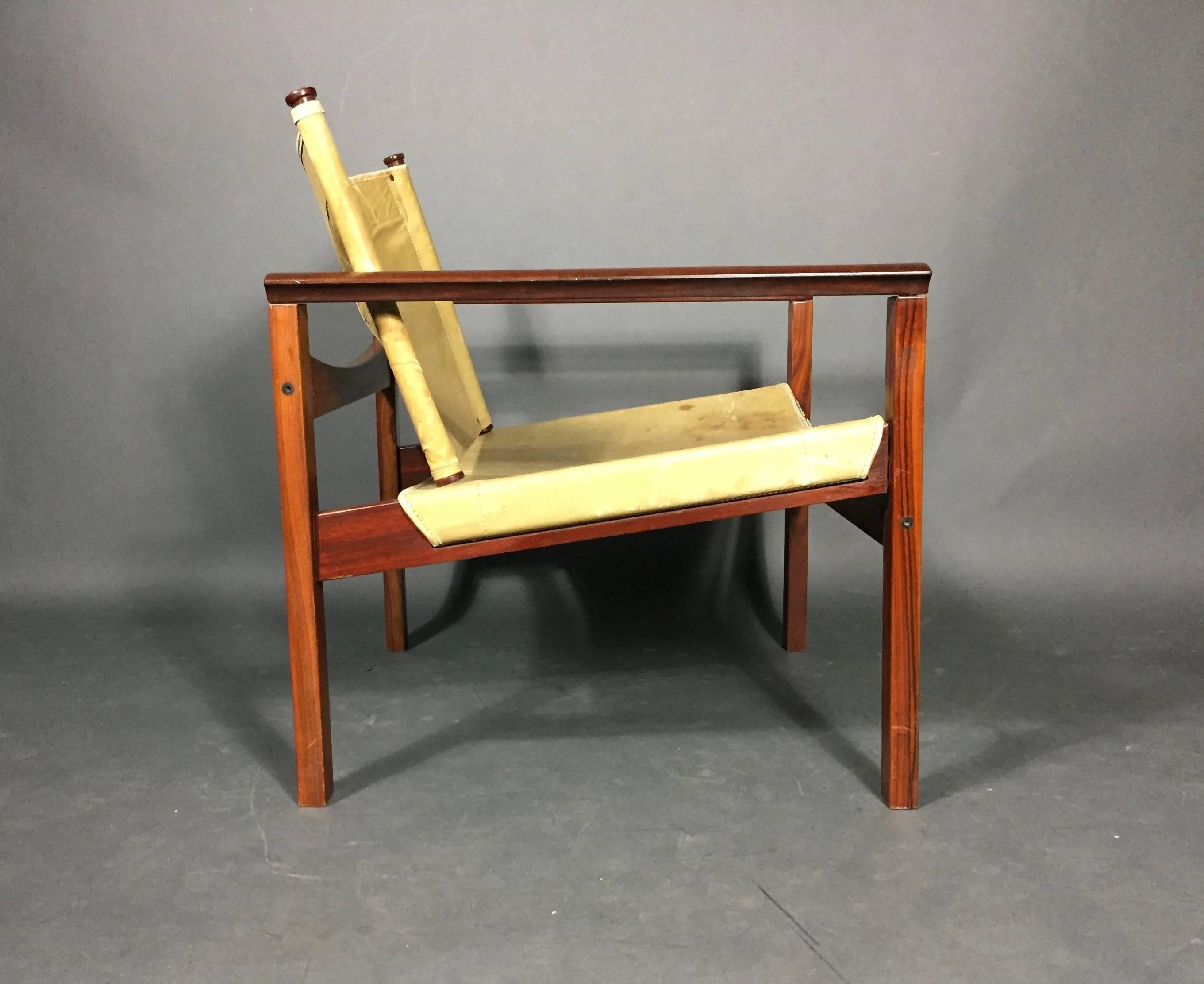 French architect Michel Arnold became an early leader in simple modernist furniture after moving to Brazil in the early 1950s winning awards over his lifetime including the Prize of the Museo da Casa Brasilia. This PegLev 'safari' chair was designed