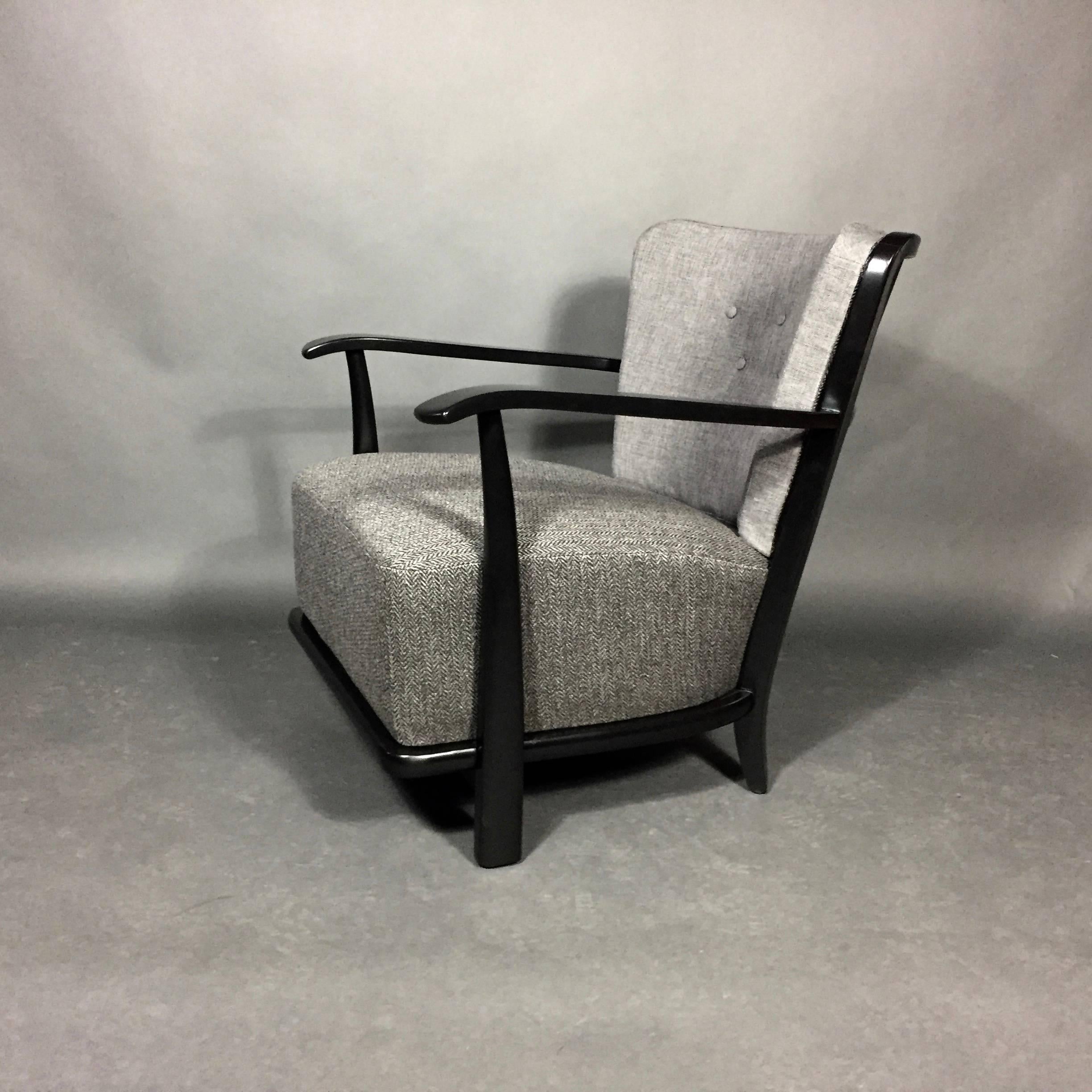 Danish Early 1940s Fritz Hansen Black Lacquered Lounge Chair, Denmark For Sale