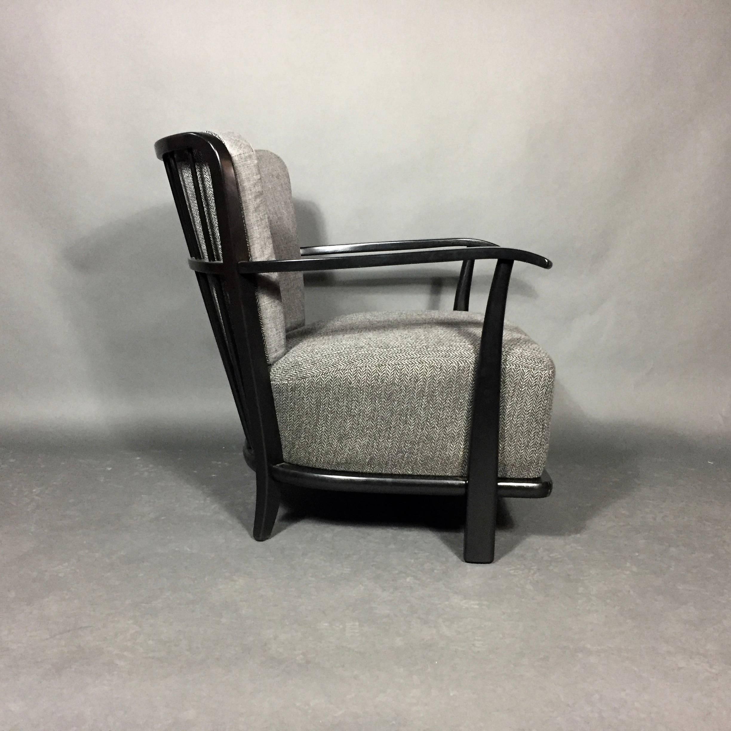 Scandinavian Modern Early 1940s Fritz Hansen Black Lacquered Lounge Chair, Denmark For Sale