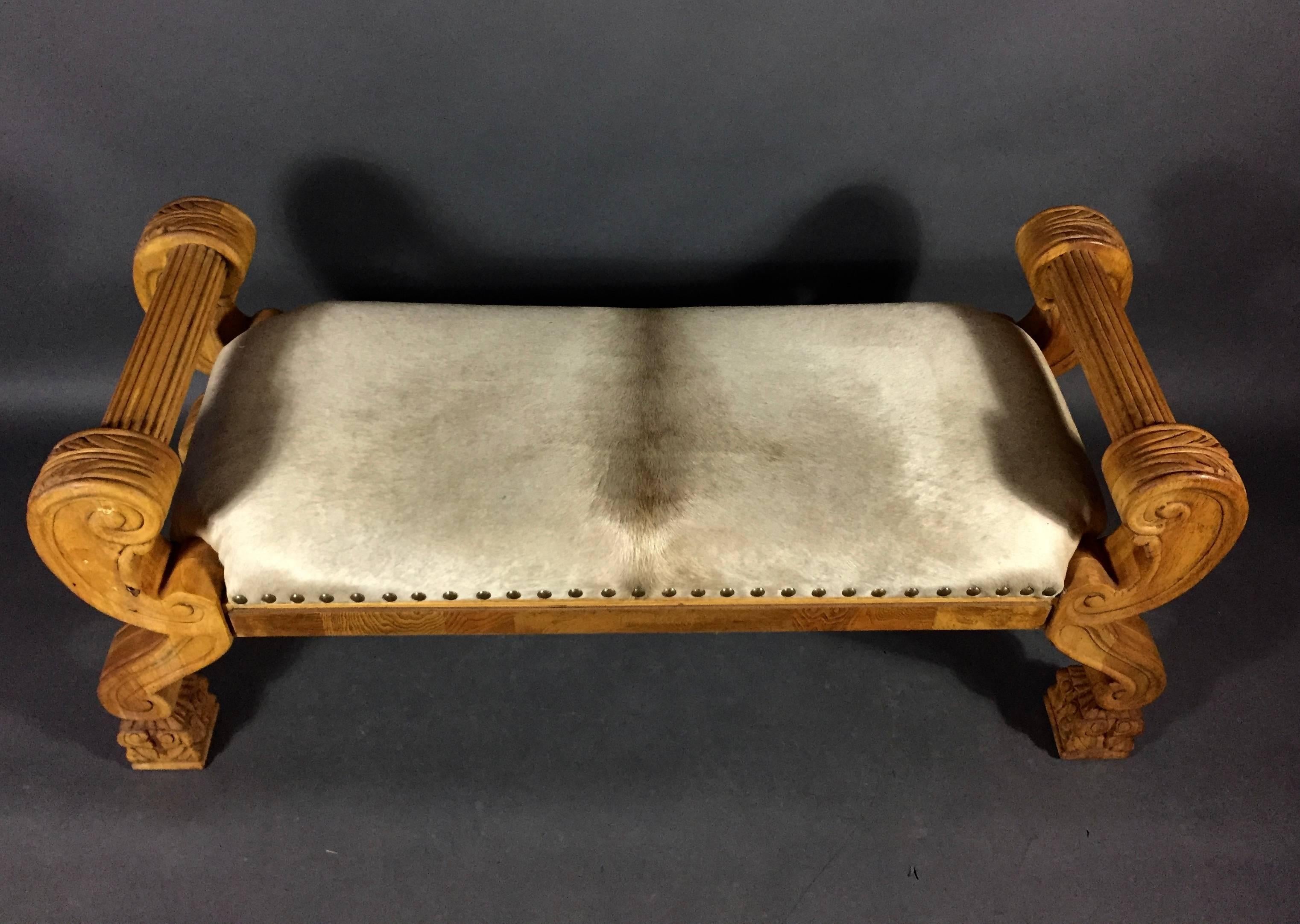 Carved Oak Scroll Arm Bench, Cowhide Seating, USA, 20th Century In Excellent Condition In Hudson, NY