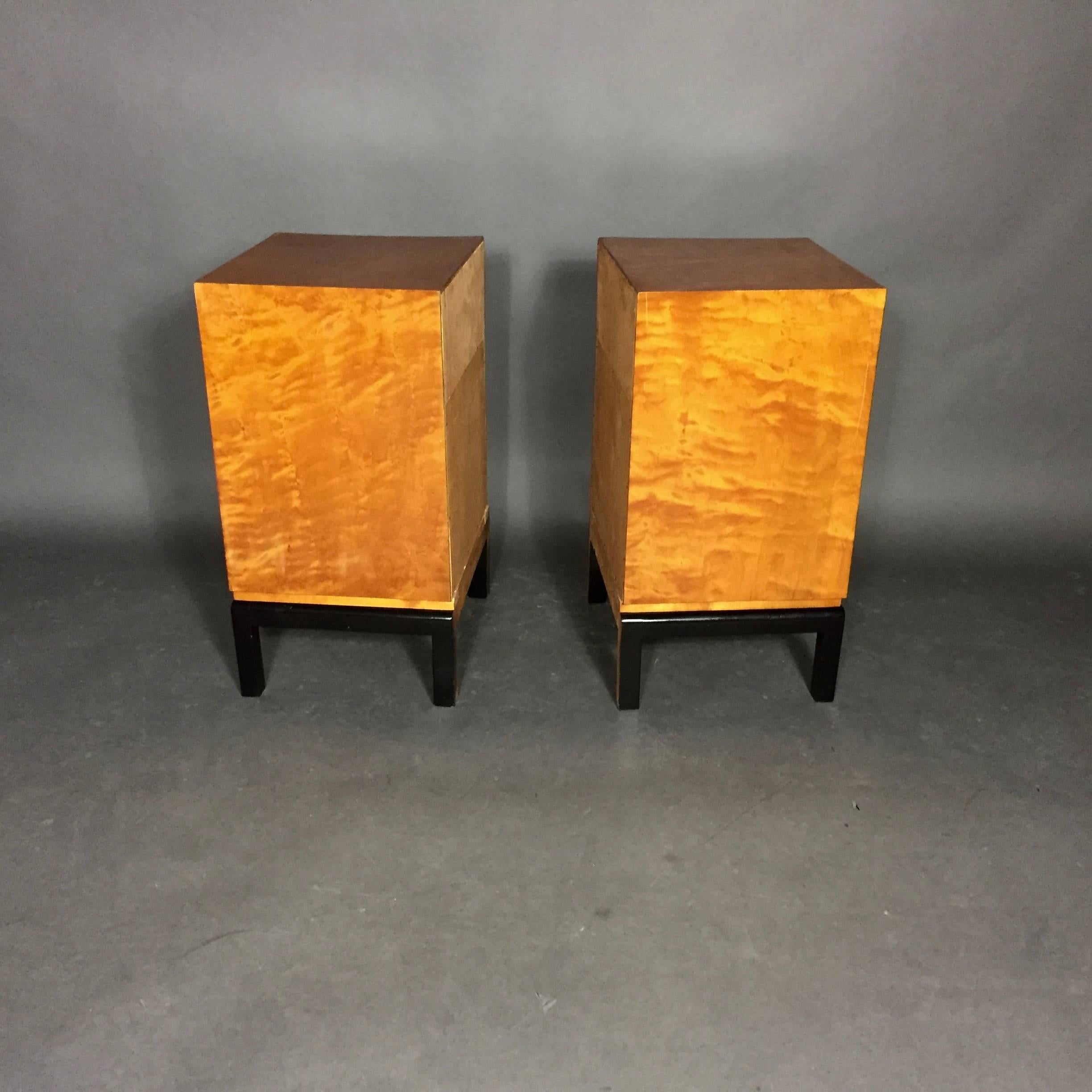 Pair of Scandinavian Birch and Black Lacquered Side Tables, 1940s 2