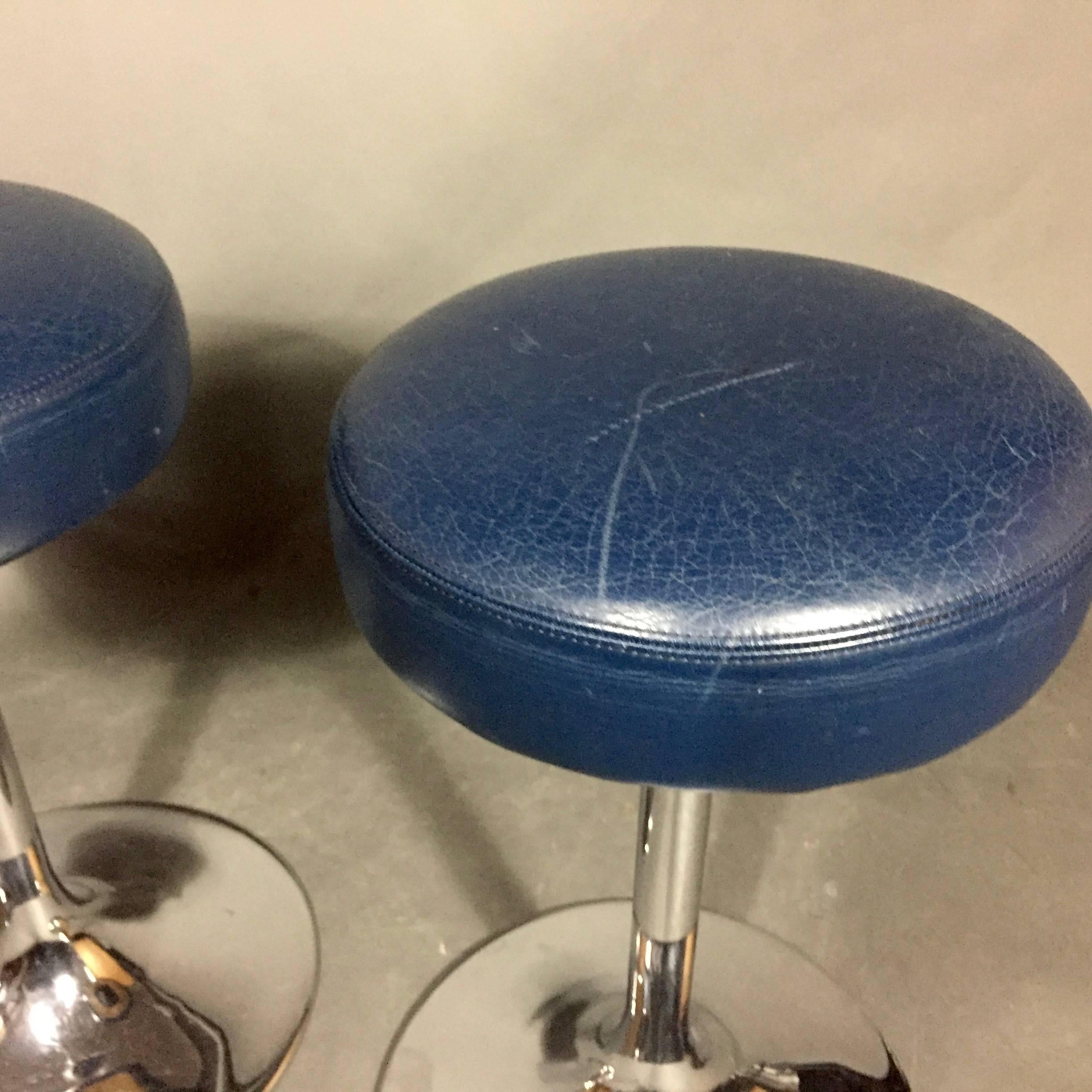 Late 20th Century Pair of Johanson Design Chrome and Leather Stools, Sweden, 1970s For Sale