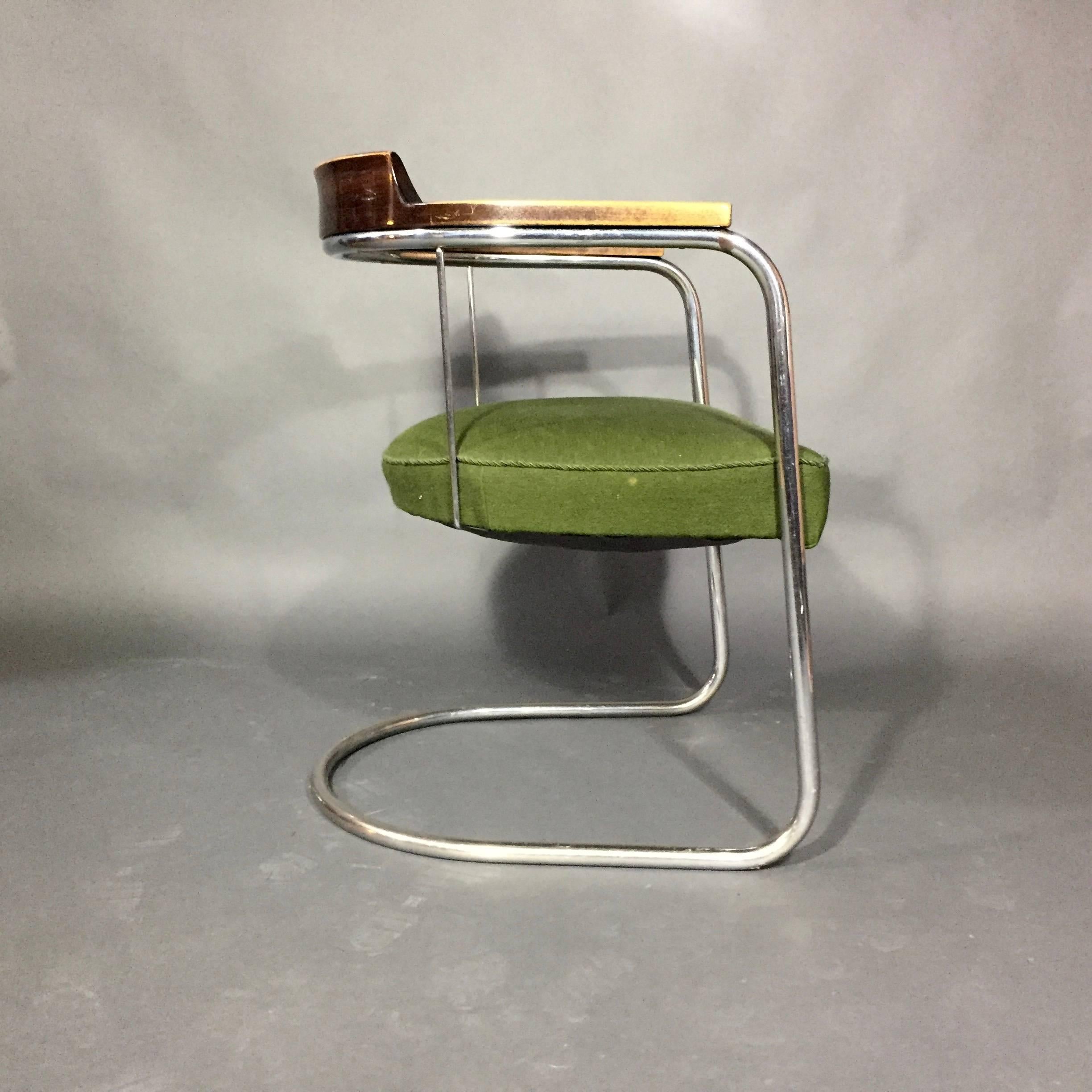 Late 1930s Bauhaus Curved-Back and Chrome Armchair 2