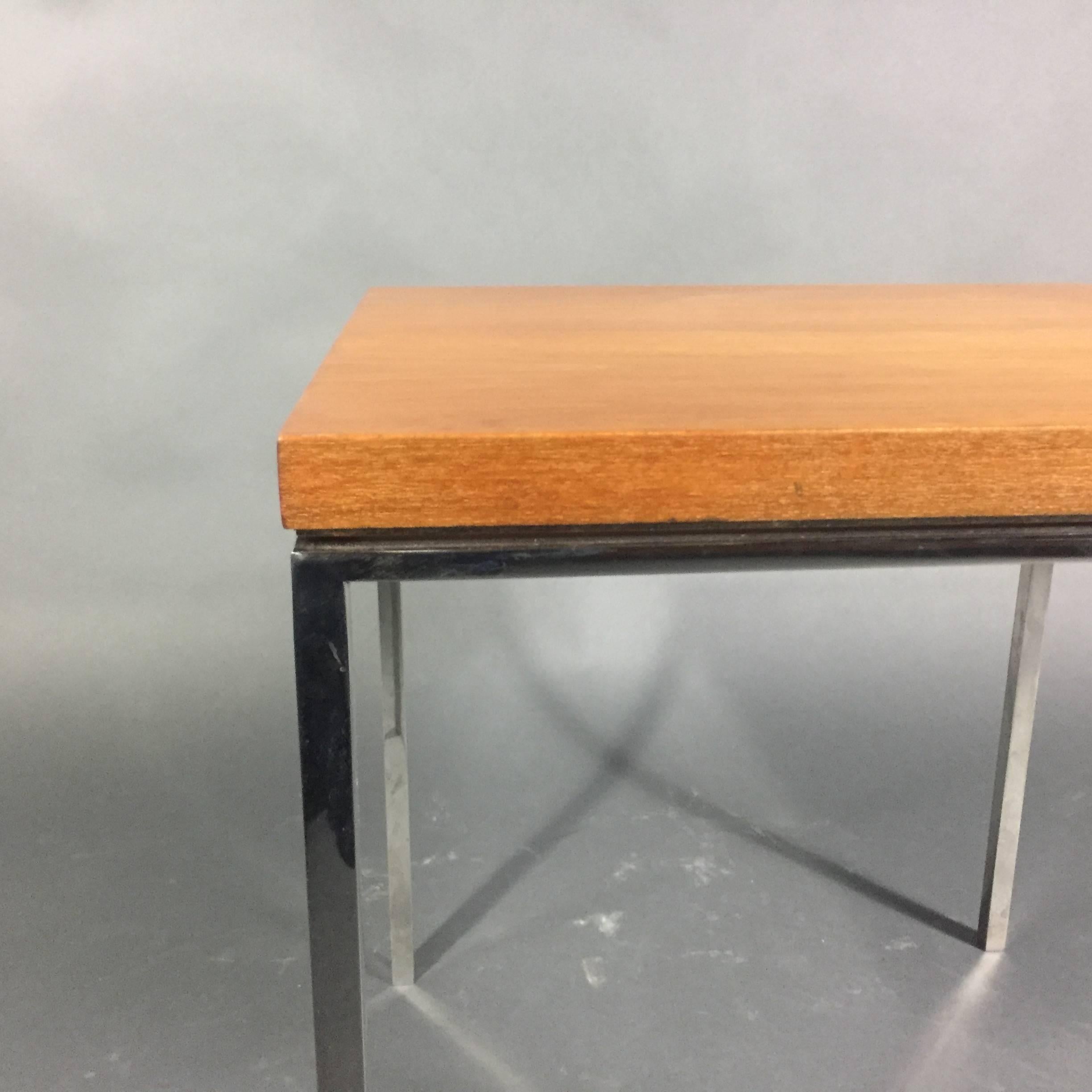American Florence Knoll Square End Table, 1950s