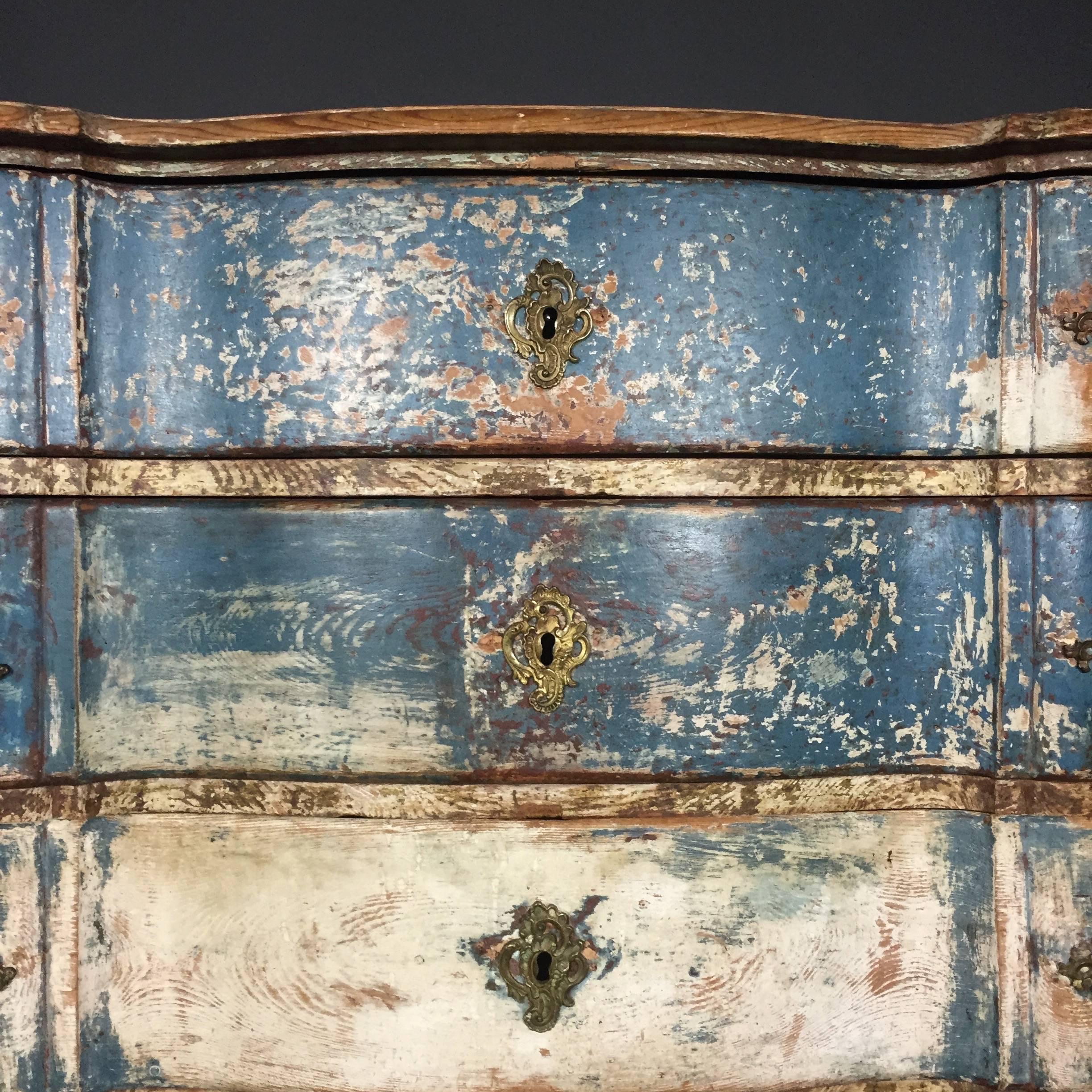 Late 18th Century Painted Baroque Chest of Drawers, Denmark In Good Condition In Hudson, NY