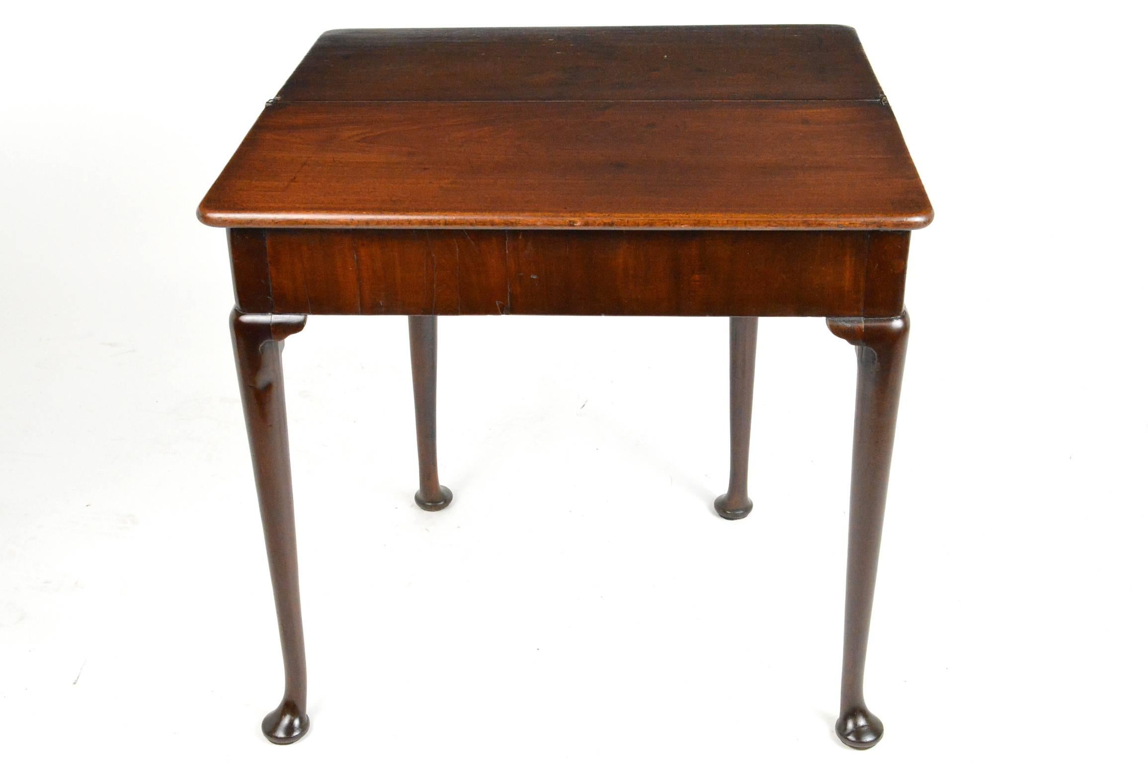 18th Century English Mahogany Card or Game Table In Good Condition For Sale In Atlanta, GA
