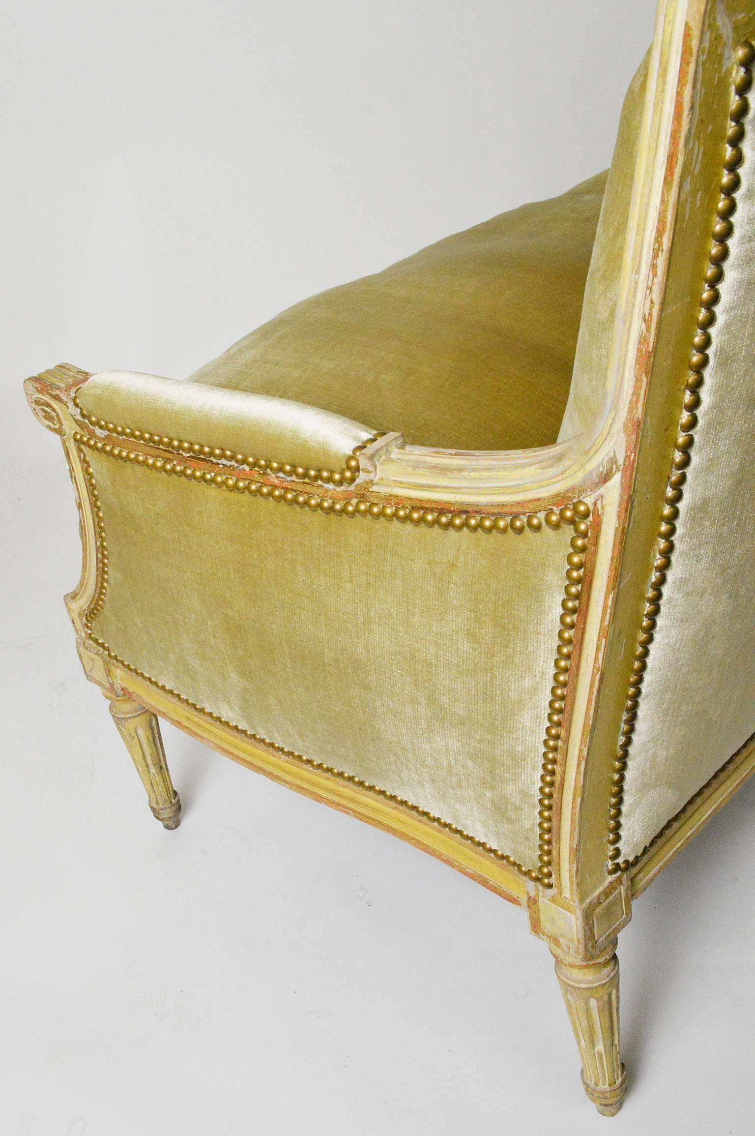 French Louis XVI Style Painted Canape Sofa In Good Condition In Atlanta, GA
