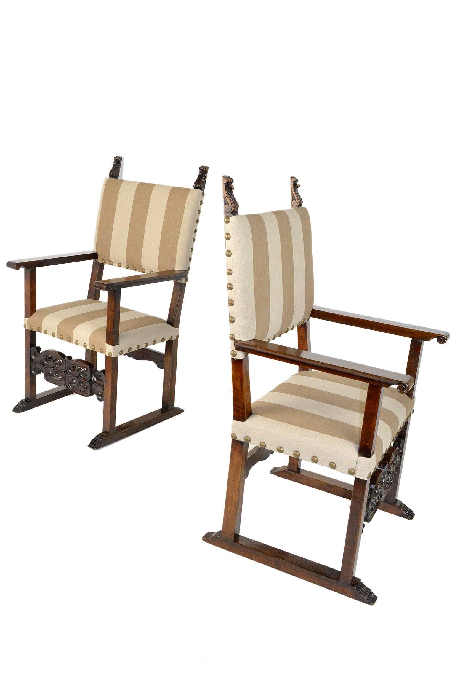 Pair of Italian Walnut Throne Chairs In Good Condition For Sale In Atlanta, GA