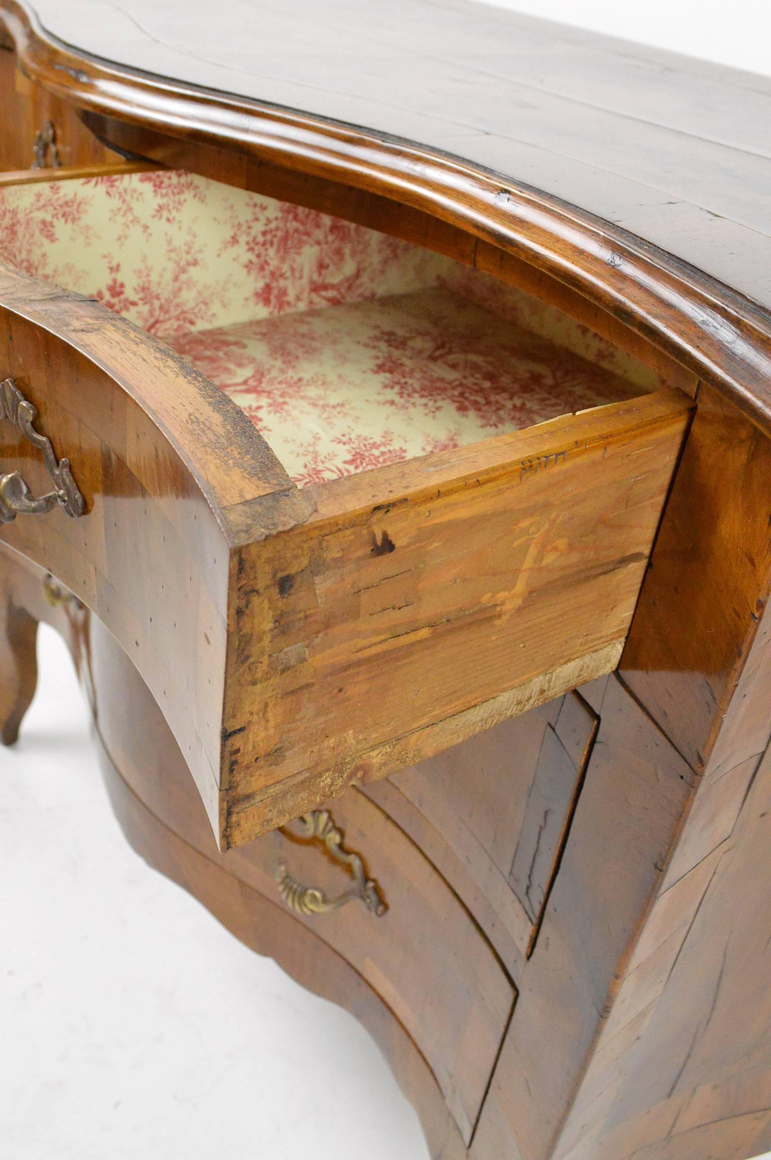 20th Century Italian Veneered Olivewood Bombe Chest For Sale