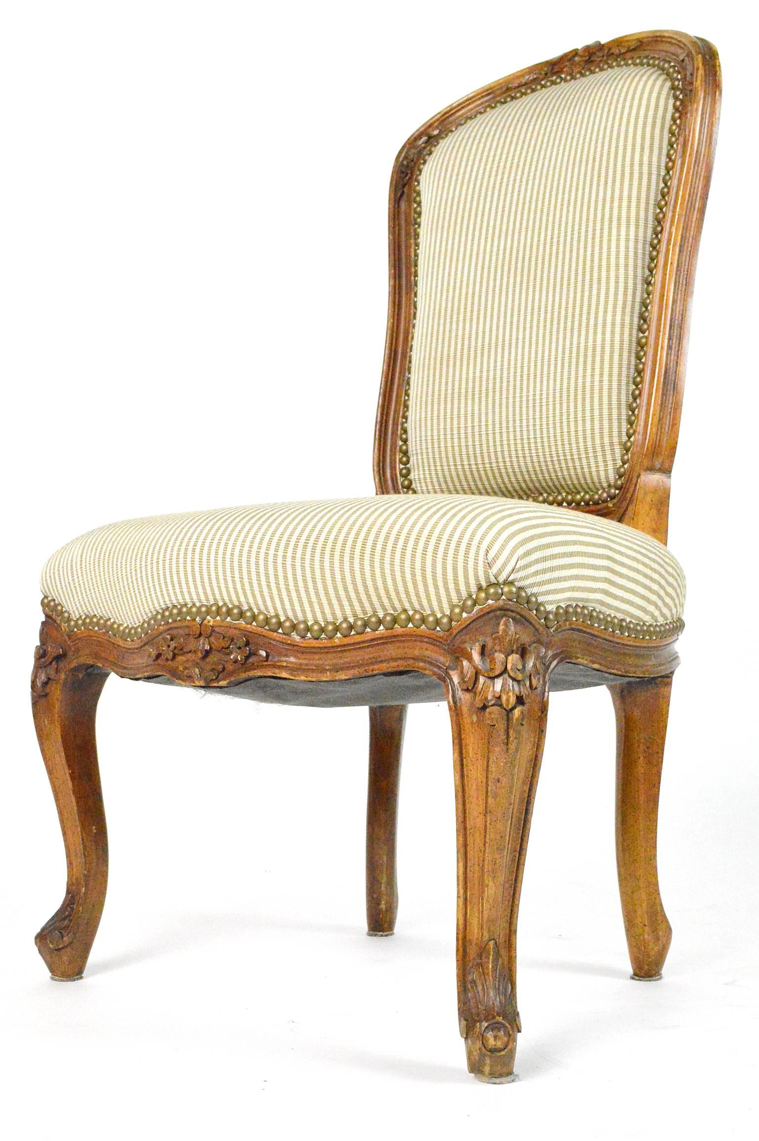 Pair of Louis XV Style Fruitwood Slipper Chairs For Sale 4