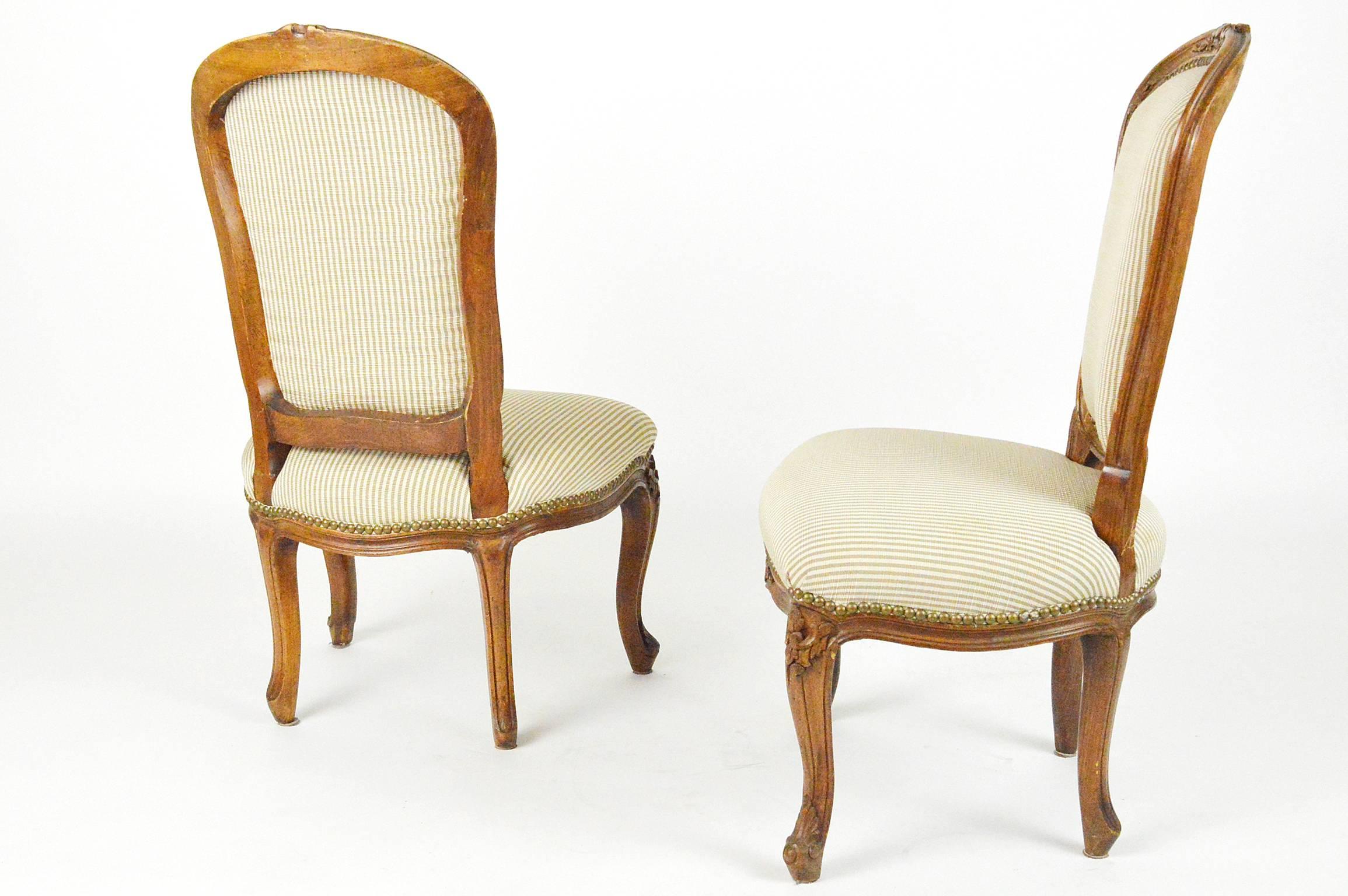 Pair of Louis XV Style Fruitwood Slipper Chairs For Sale 3